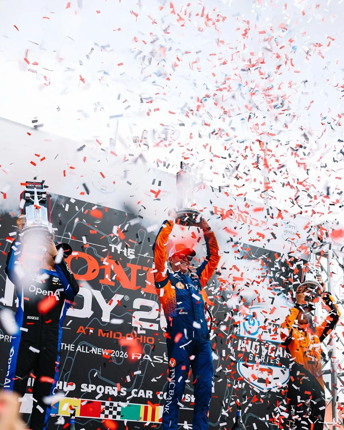 El podio | @IndyCar