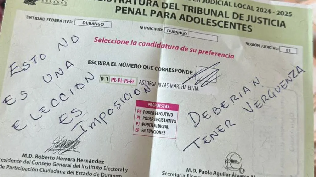 Durante la reciente elección judicial en México, cientos de ciudadanos utilizaron sus boletas de votación para expresar su inconformidad con el proceso y con el Gobierno/Redes Sociales