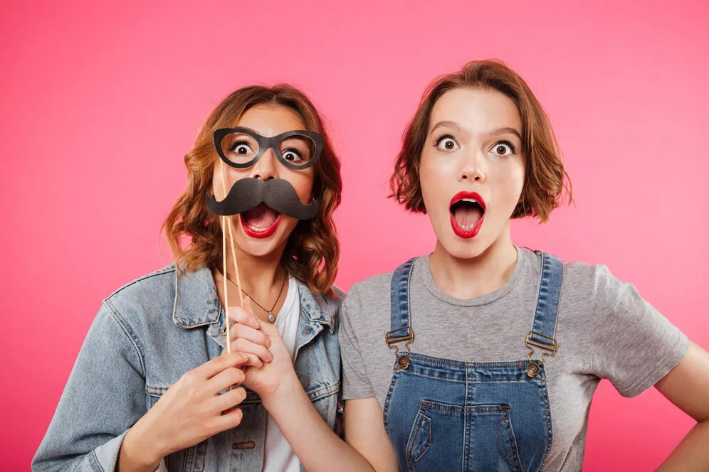 No te dejes sorprender por las bromas este 28 de diciembre / FREEPIK