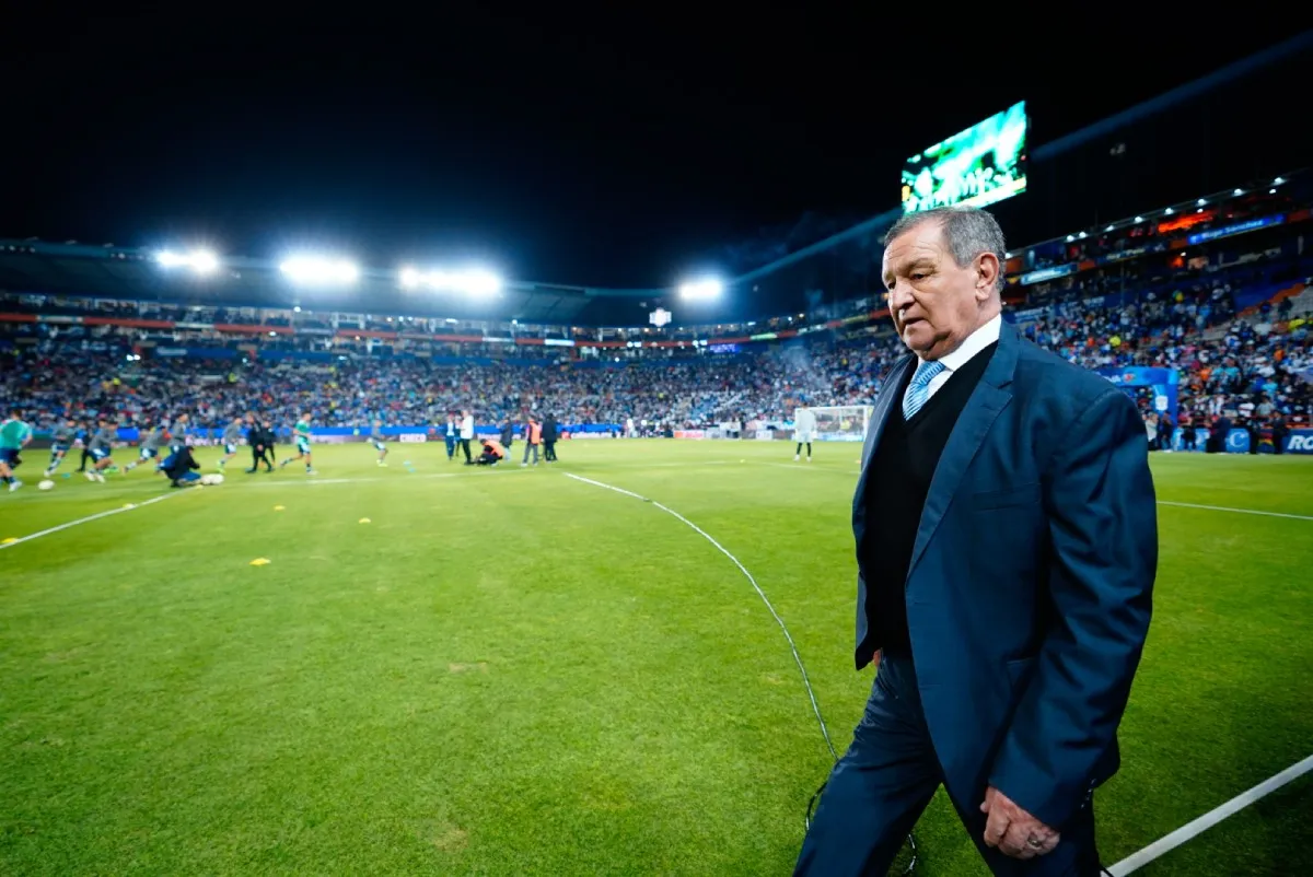 Enrique Meza | IMAGO7