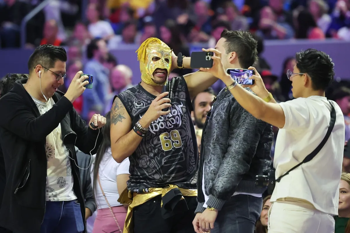 Escorpión Dorado | IMAGO7