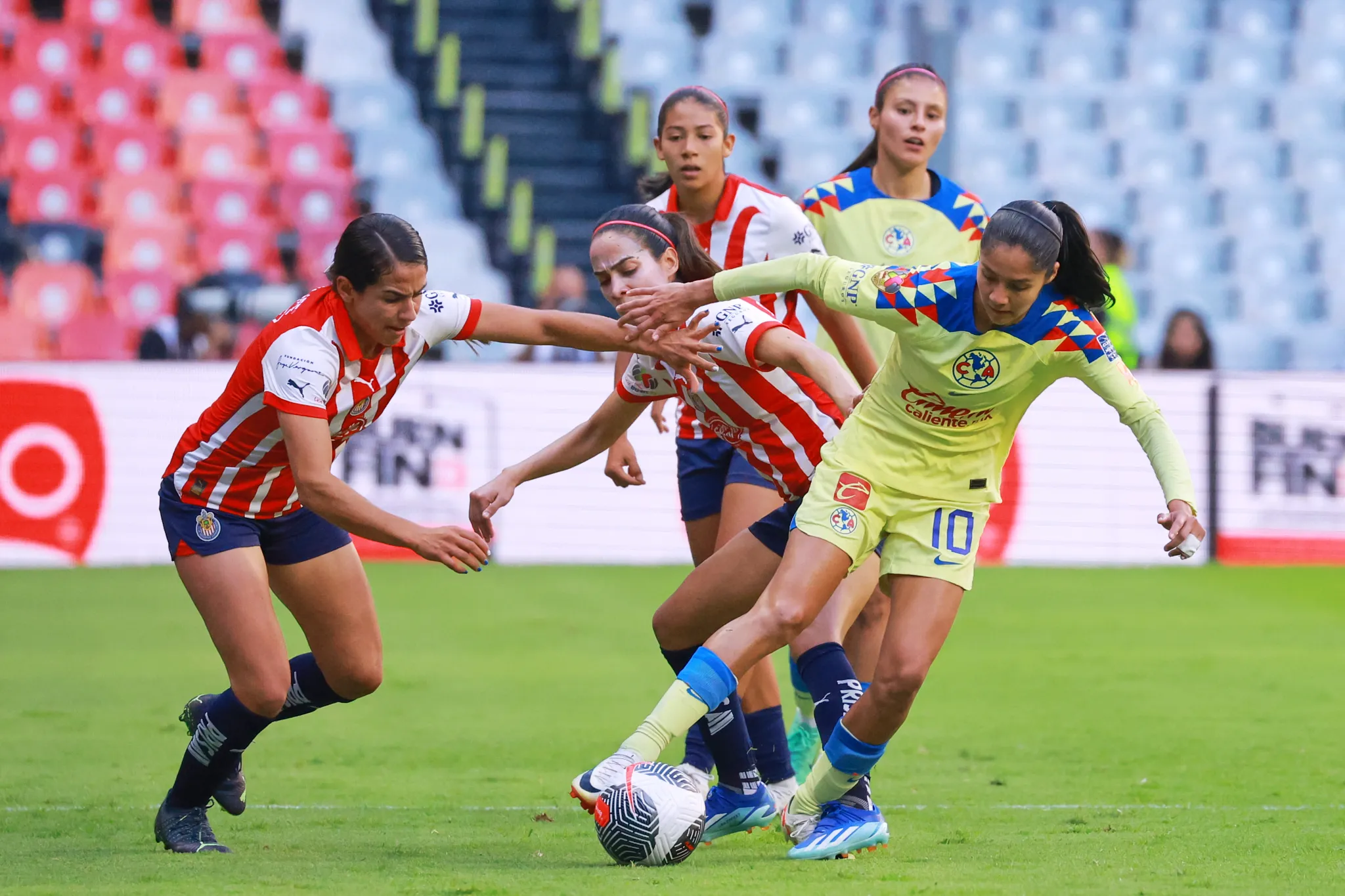 América y Chivas tienen su historial de Semifinales