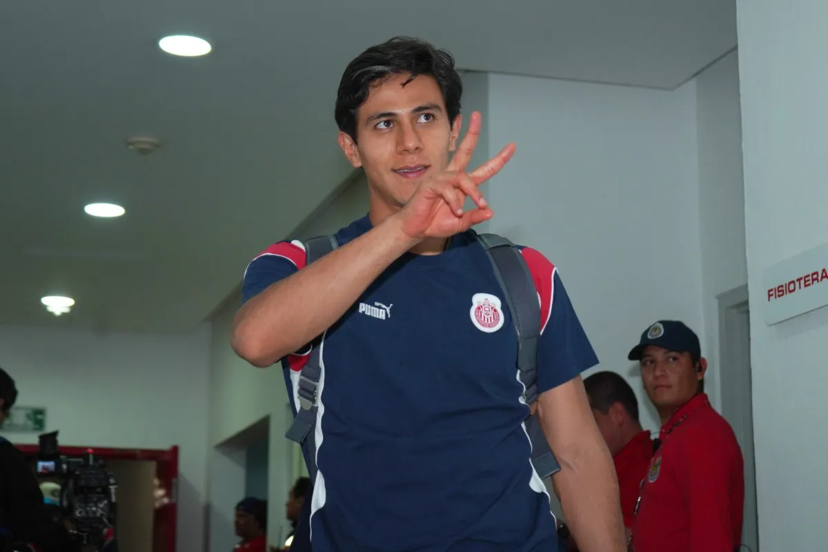 Macías se encuentra entrenando con Chivas