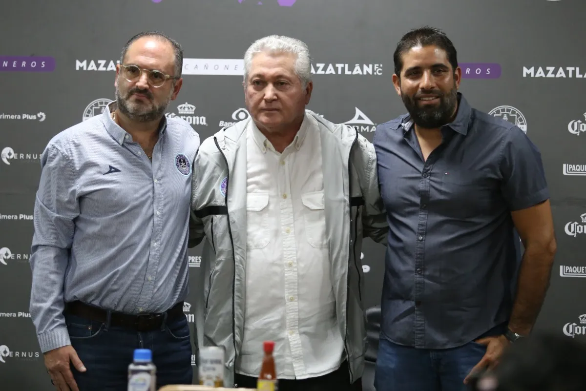 Mauricio Lanz, Vucetich y Carlos Vela | IMAGO7