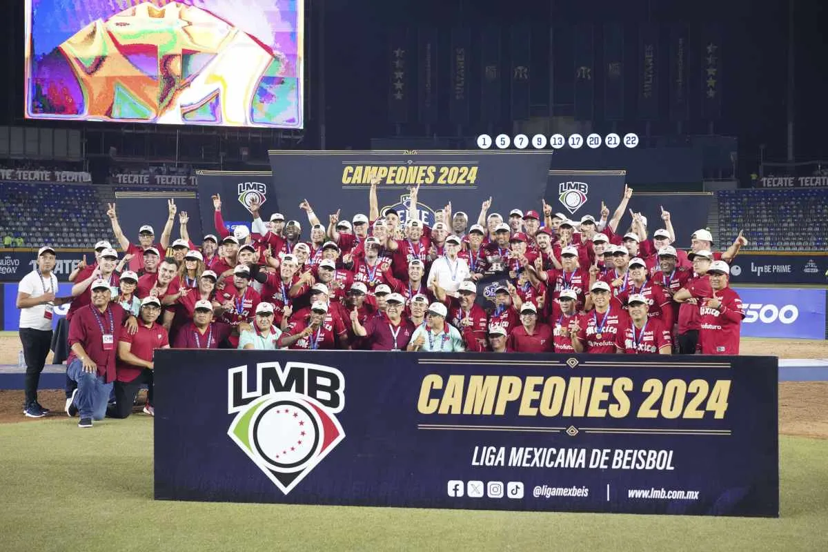 Diablos Rojos en celebración de la Liga Mexicana de Beisbol