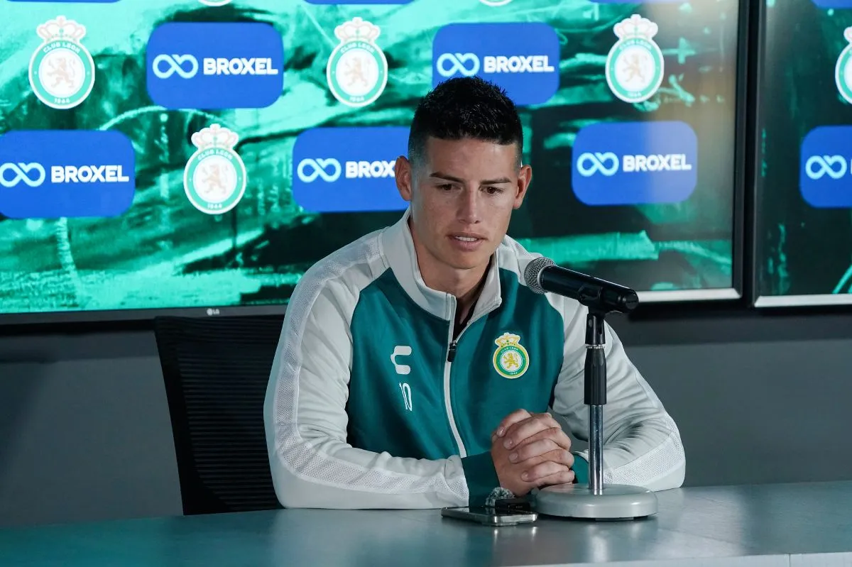 James Rodríguez en conferencia de prensa con León