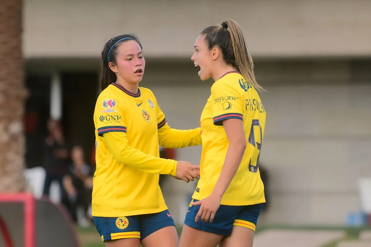 Priscila Da Silva en celebración con América