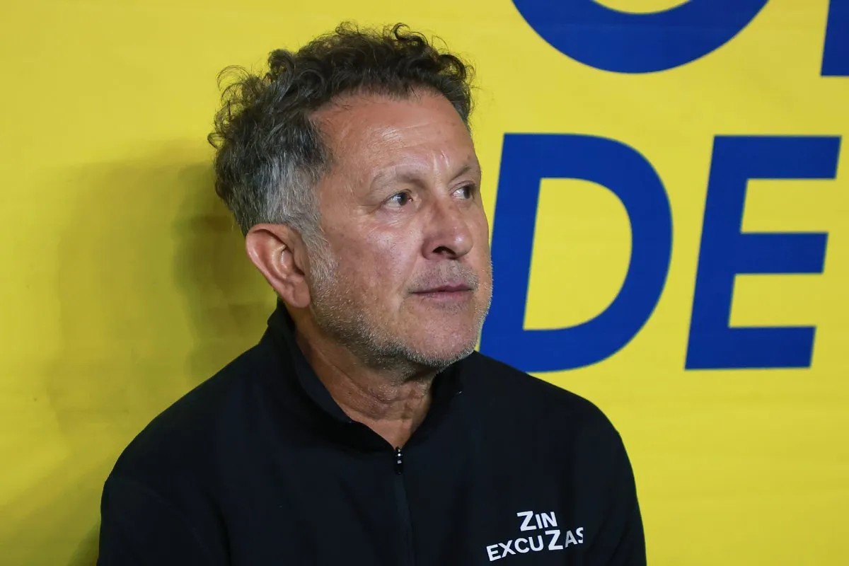 Juan Carlos Osorio en el partido contra América
