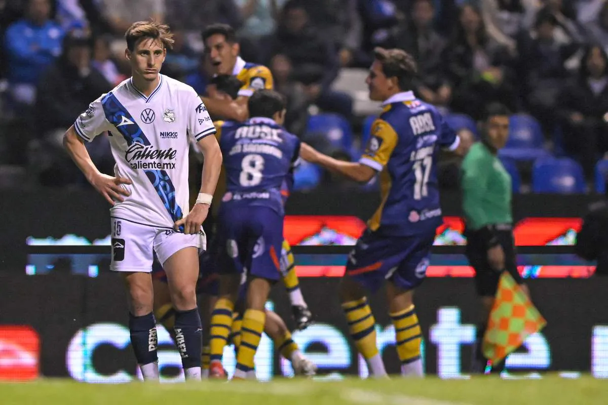 San Luis celebra en el partido ante Puebla