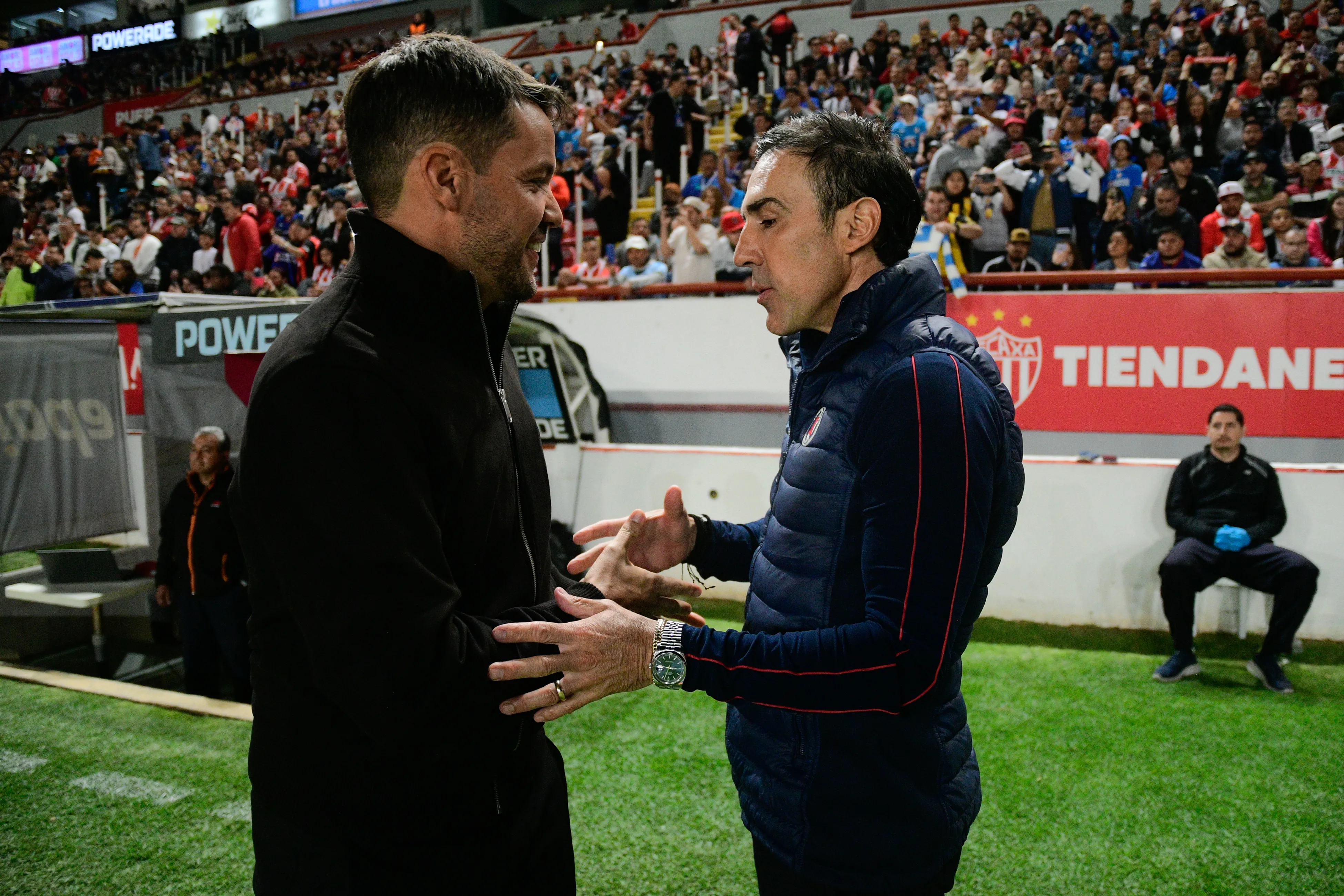 Larcamón suplirá a Vicente Sánchez