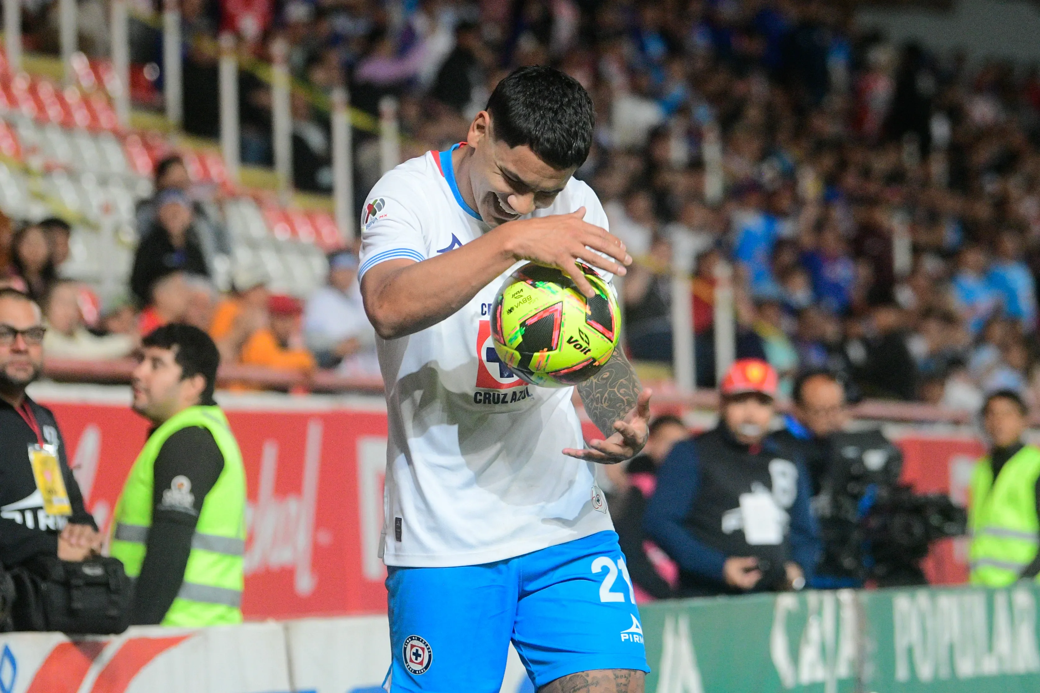La salida del Toro liberaría una plaza NFM