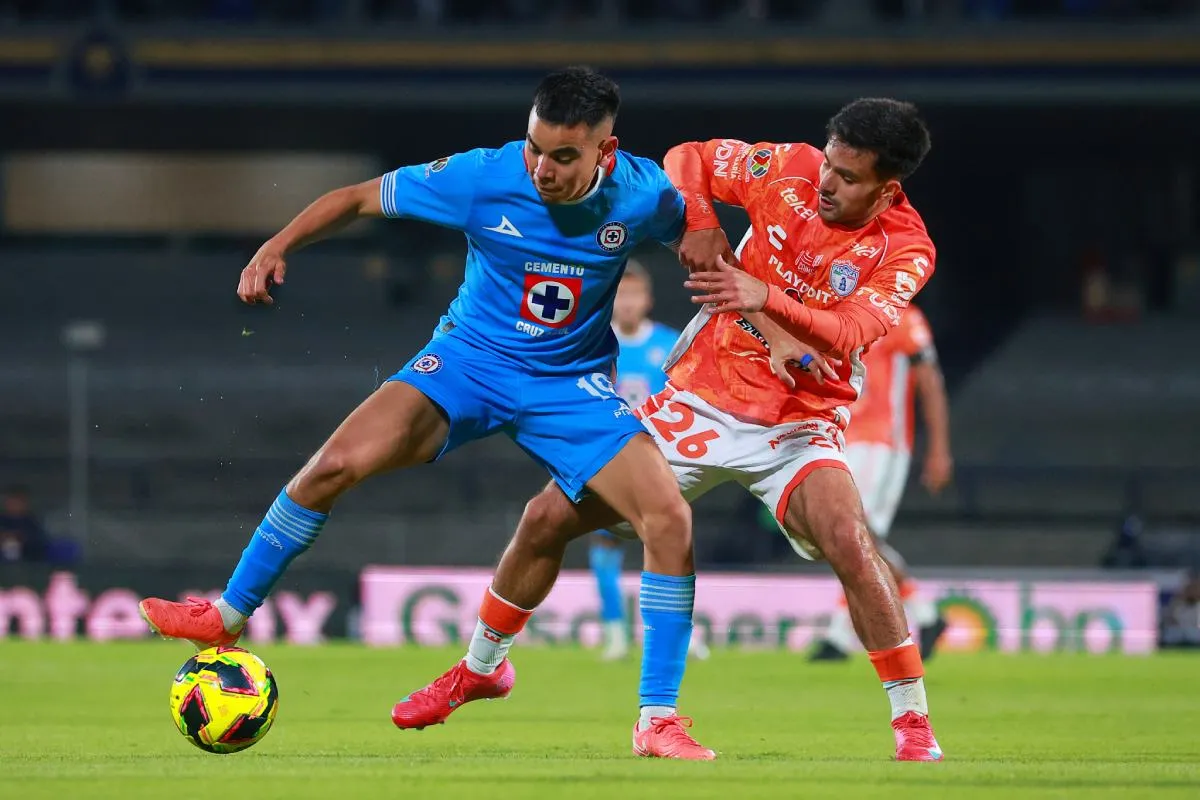 Charly está con disposición de renovar