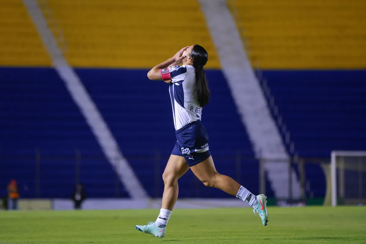 Rebeca Bernal | IMAGO7