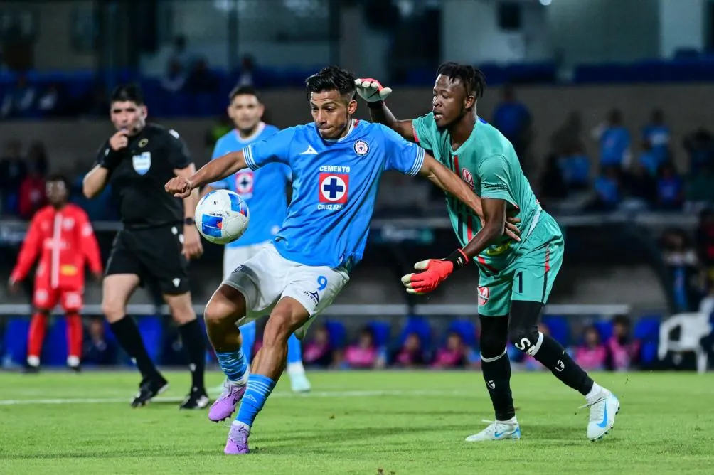 Sepúlveda seguirá con Cruz Azul