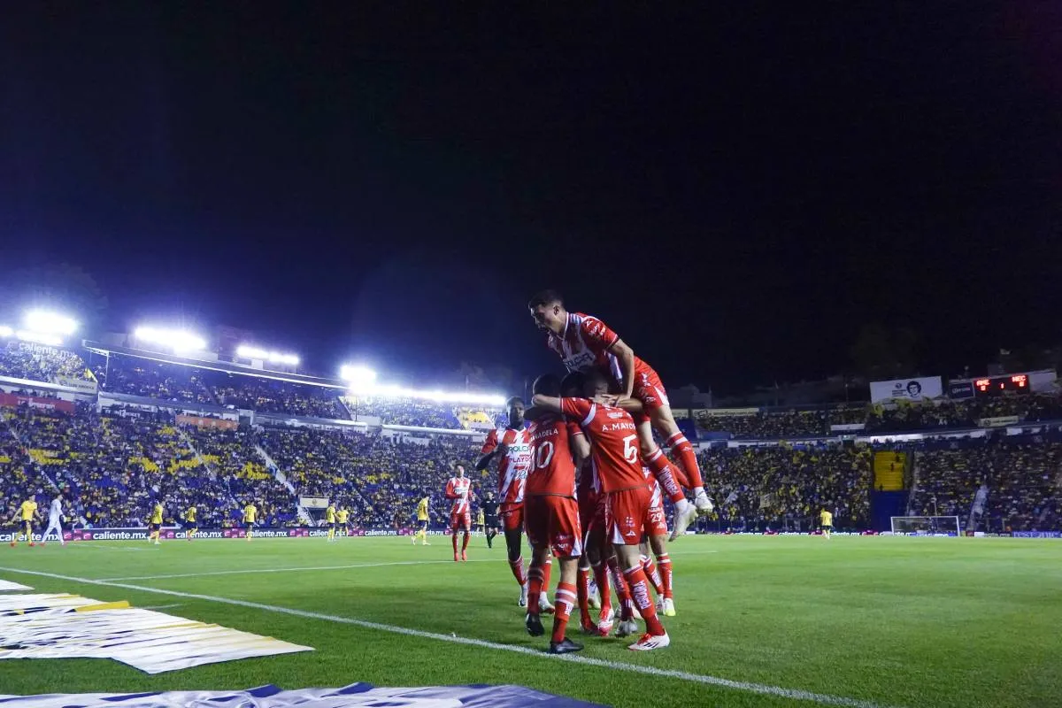 Los Rayos sorprendieron a América en el primer tiempo