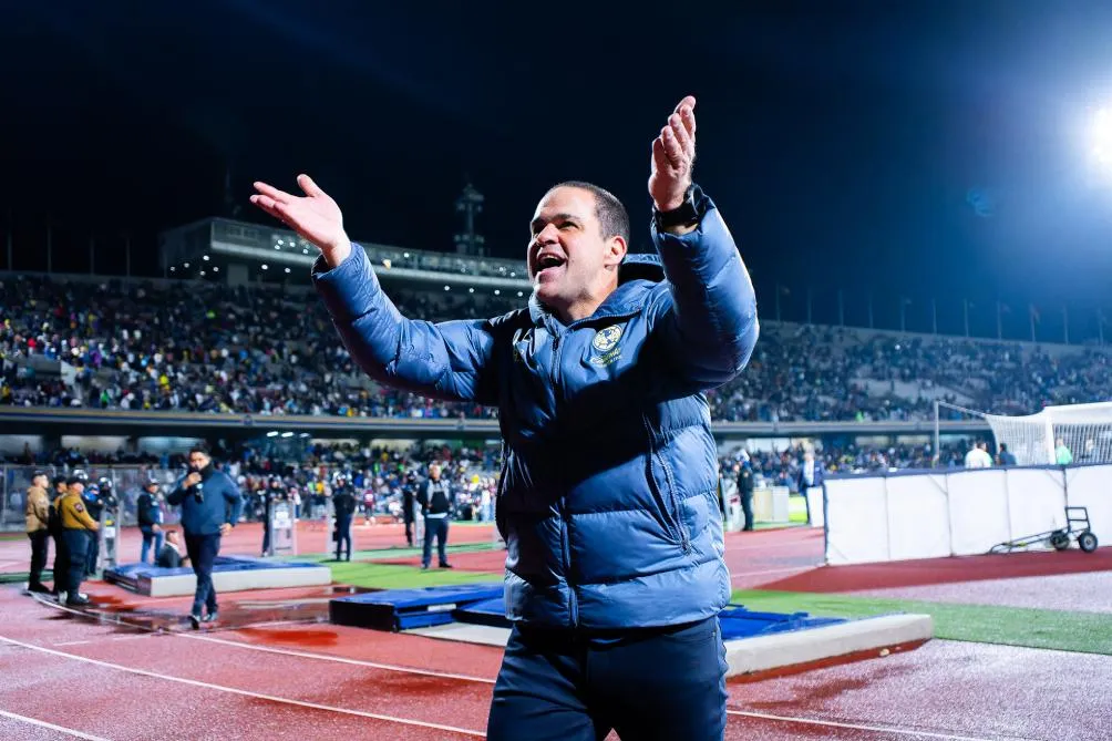 Jardine en festejo por la victoria ante Pumas