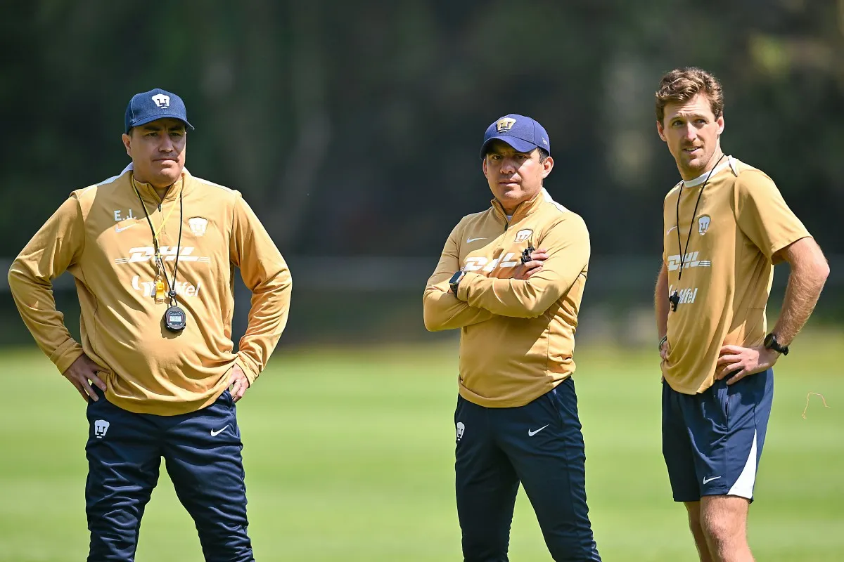 Cuerpo técnico de Pumas | IMAGO7
