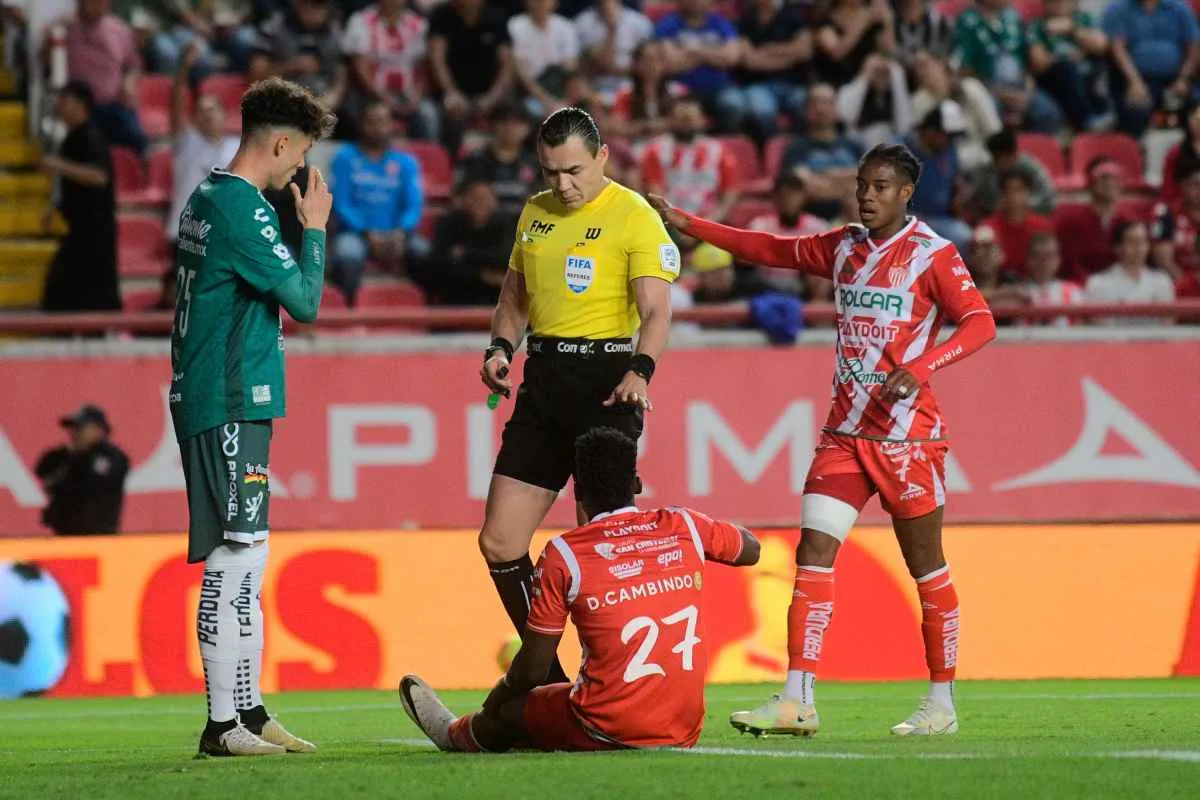 Cambindo sufrió un duro golpe de cabezas