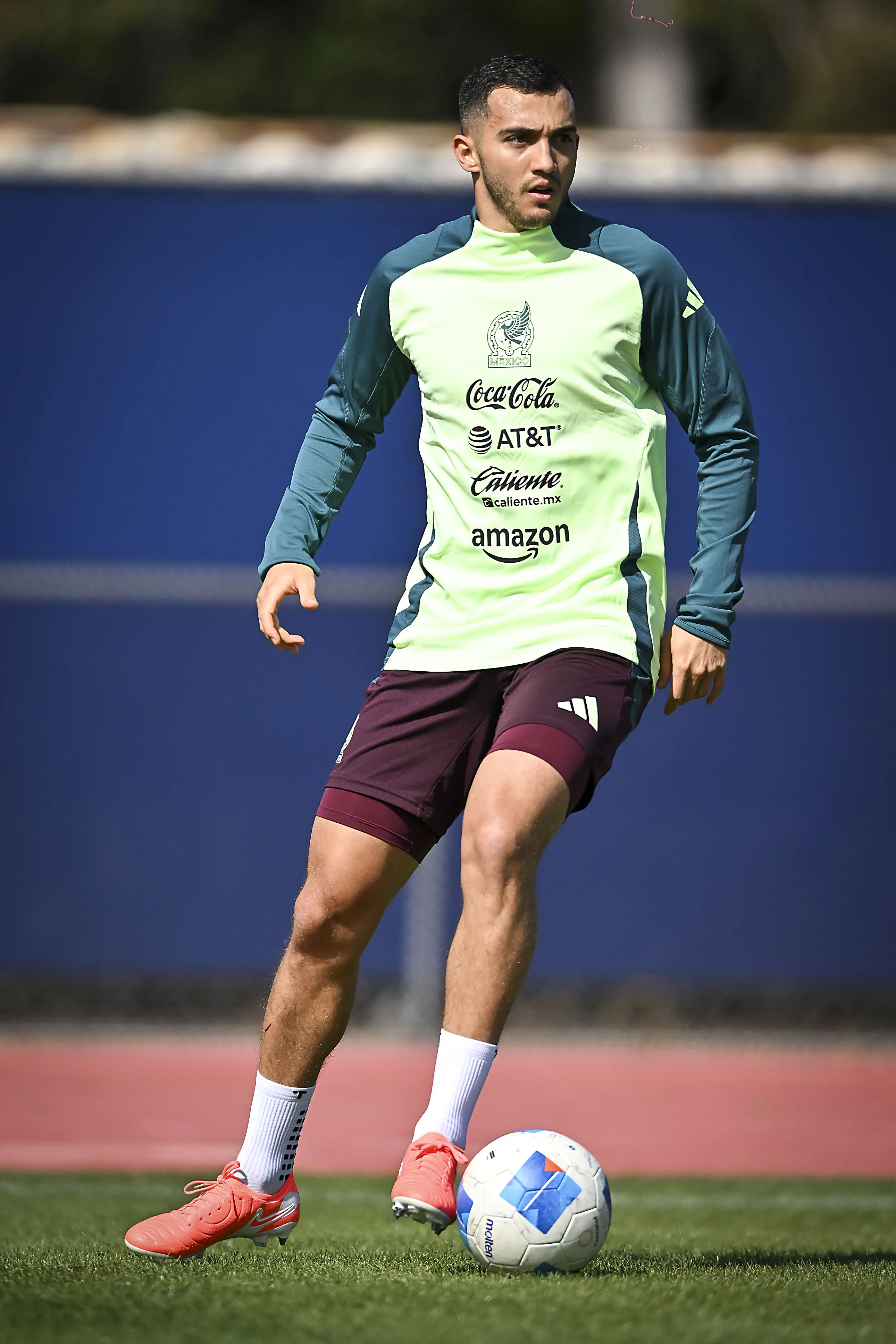 Chávez espera coronarse con el Tri este domingo