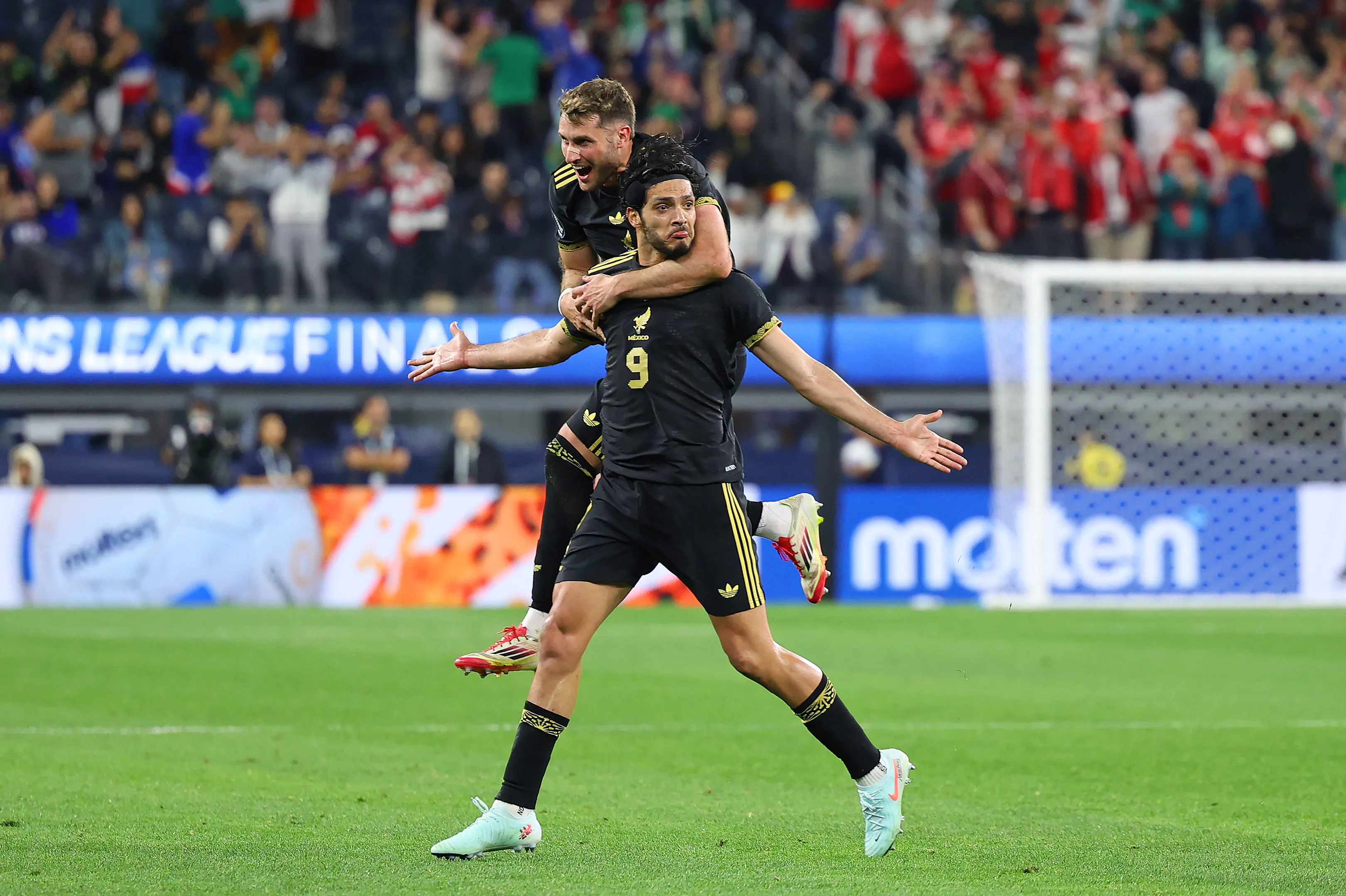 Jiménez tuvo una gran actuación a lado de Giménez