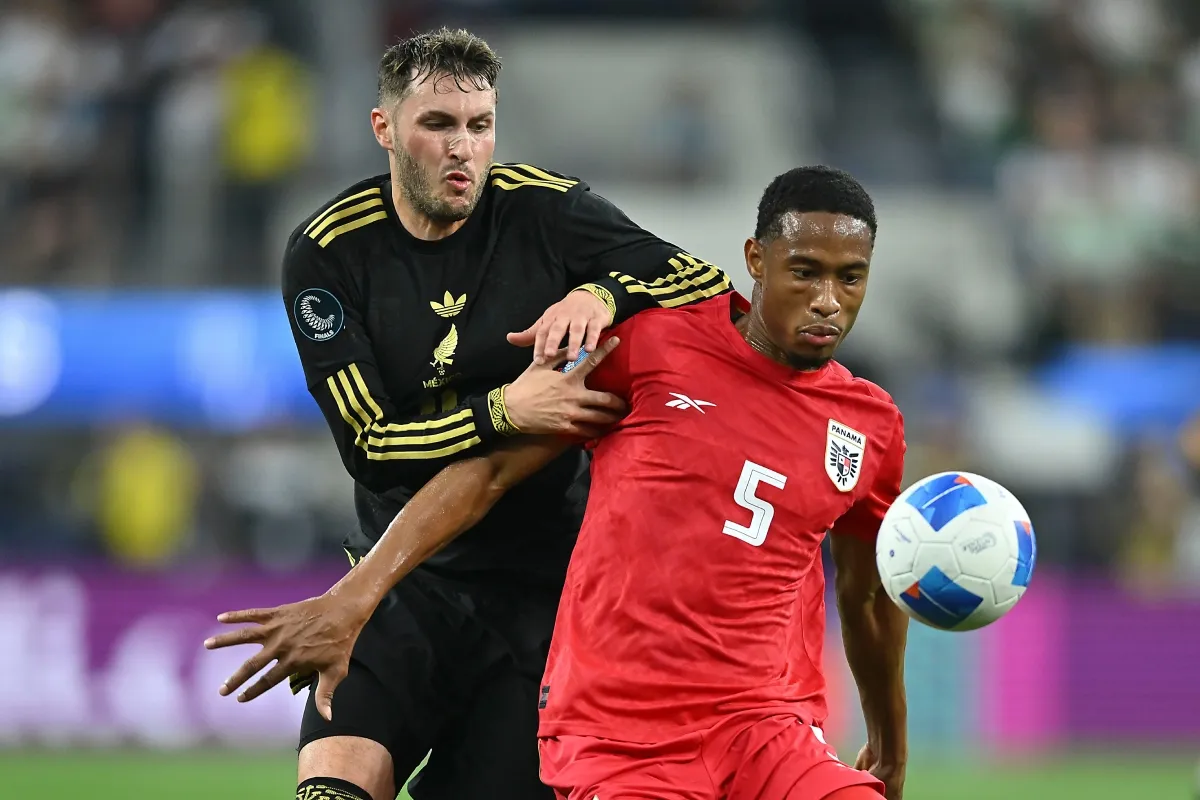 Santiago Giménez | IMAGO7