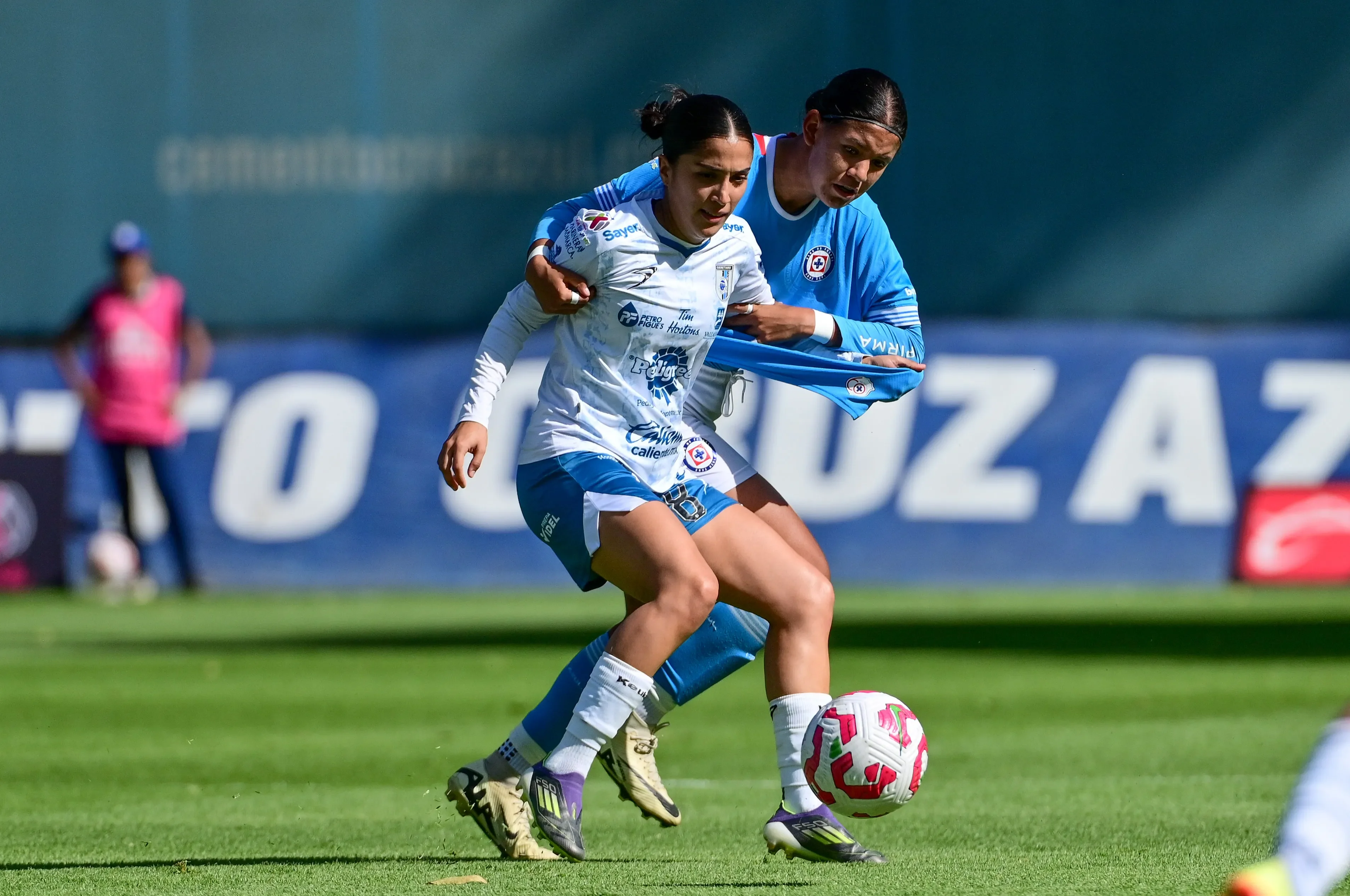 Cruz Azul y Querétaro son dos equipos que siguen en la pelea por un boleto a Liguilla