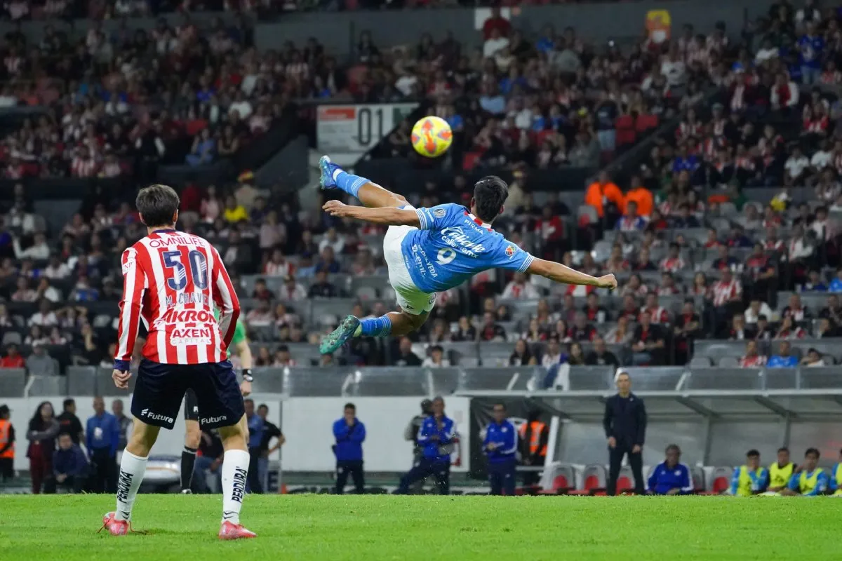 'Cuate' en acción | IMAGO7