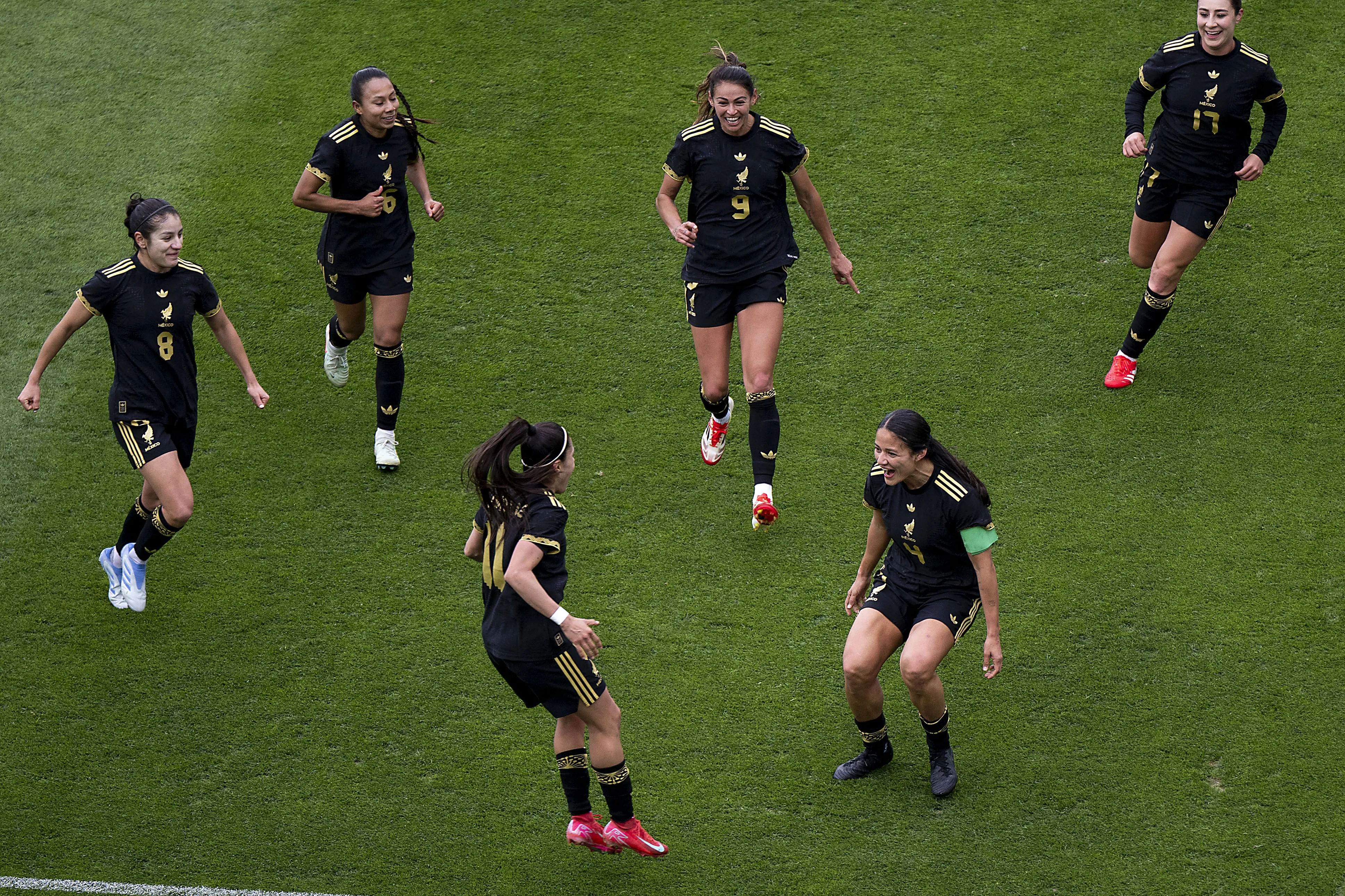 El Tri fue muy superior a su rival