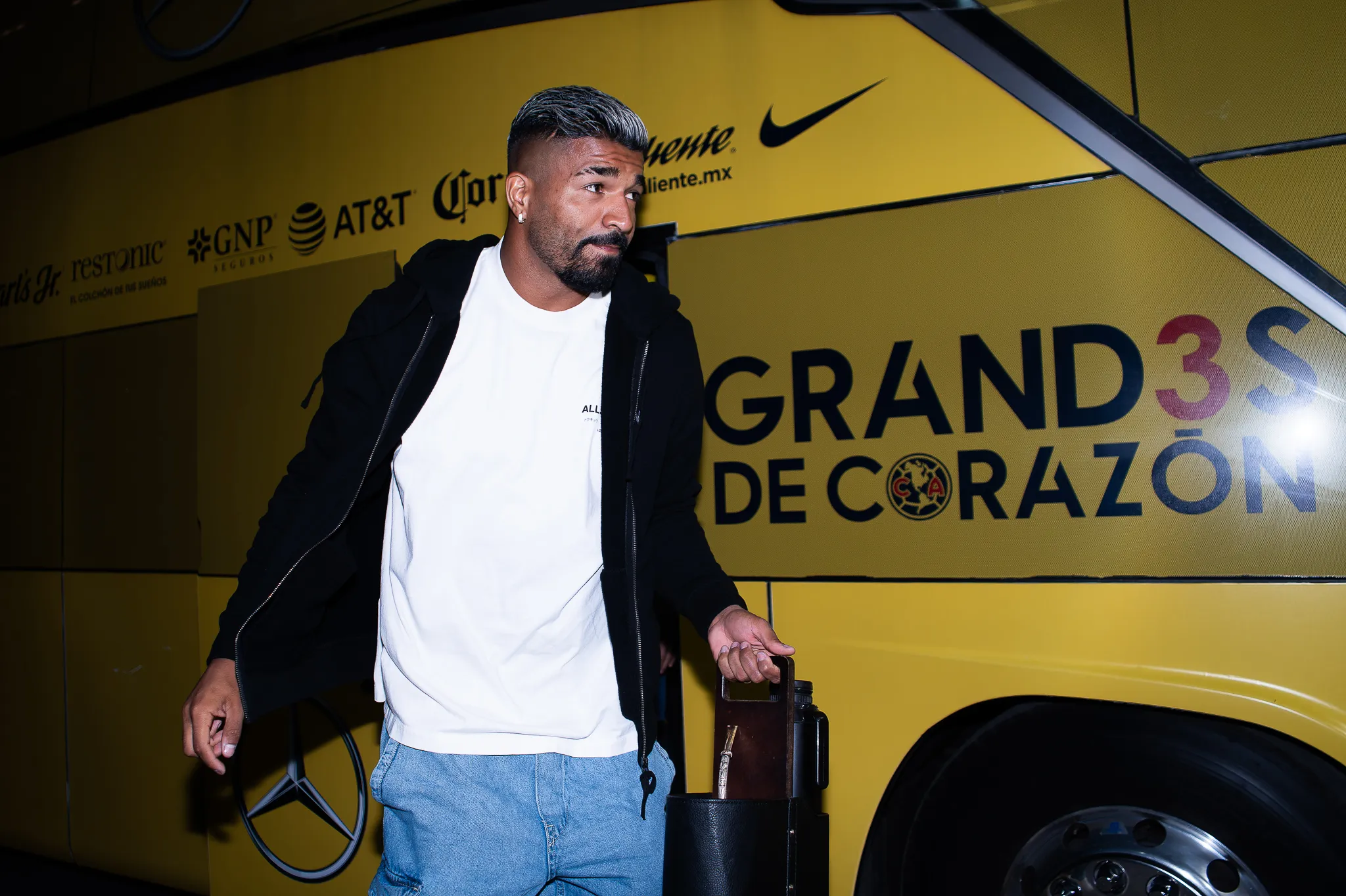 Aguirre no viajará a Monterrey