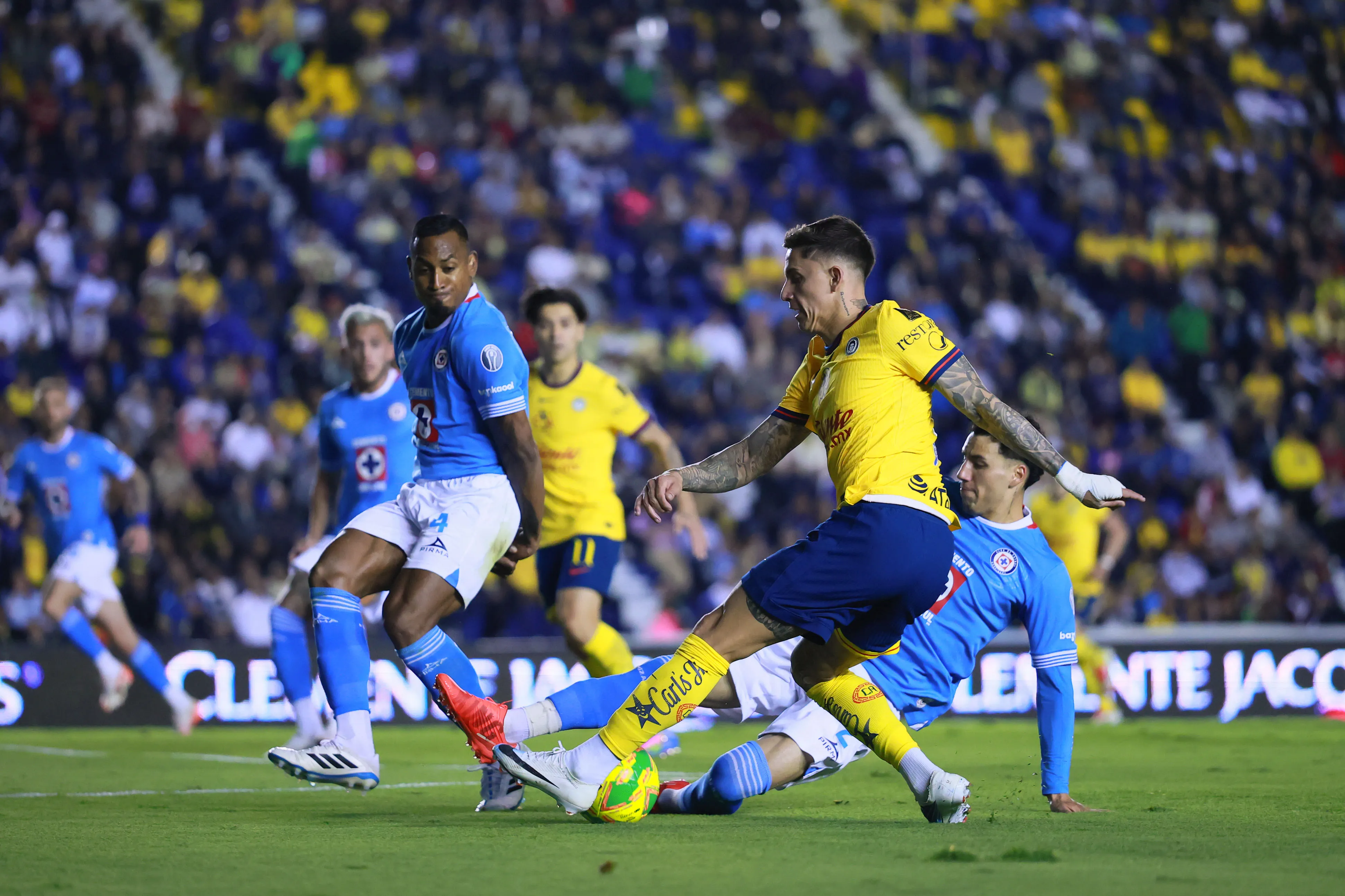 Cruz Azul y América enfrentarán una eliminatoria emocionante