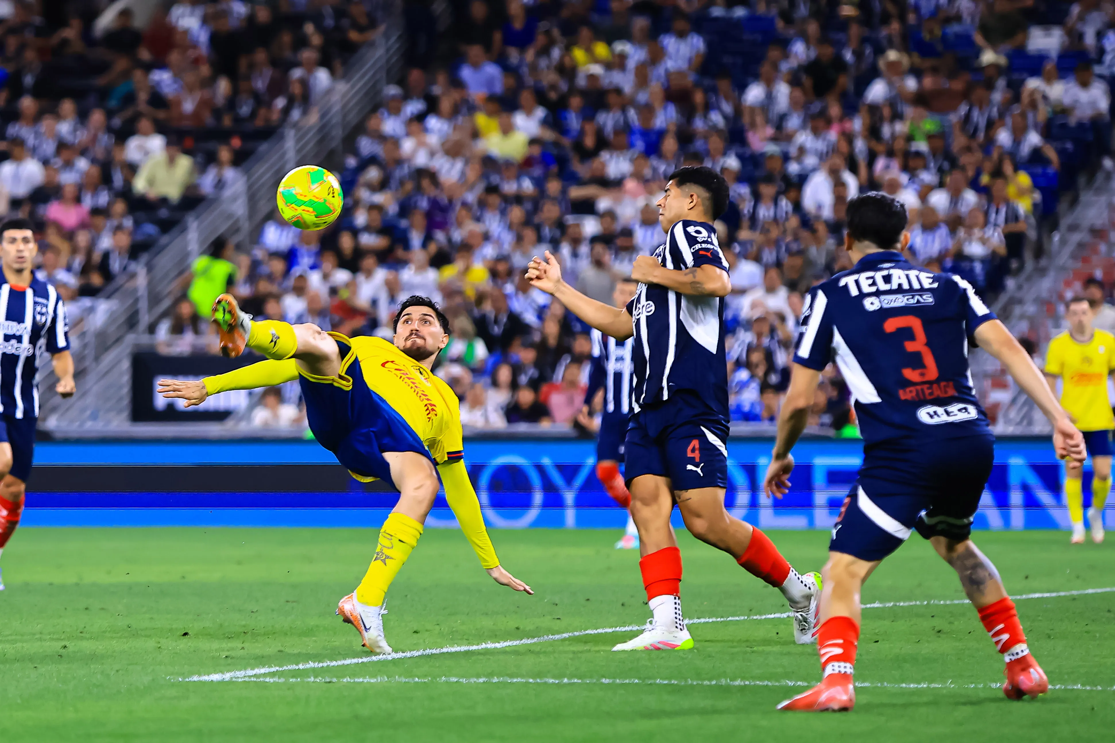 Diego Valdés ya no entra en planes de América
