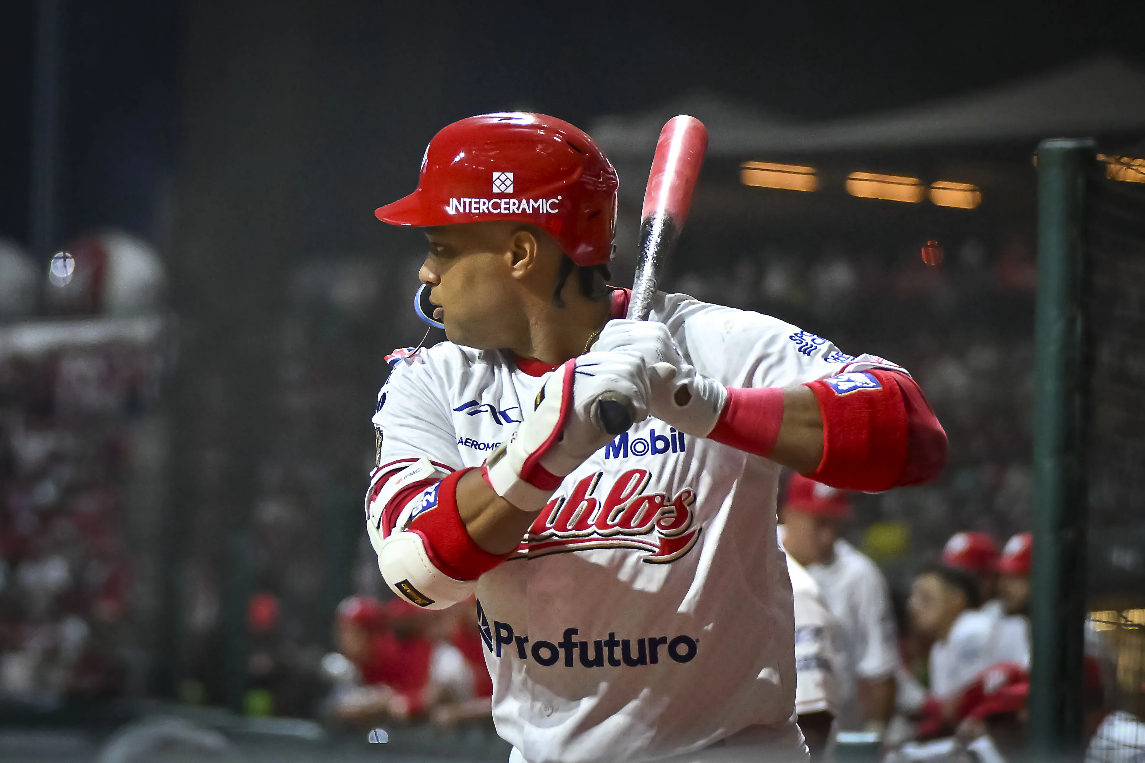 Los Diablos iniciaron la defensa de su título con el pie derecho