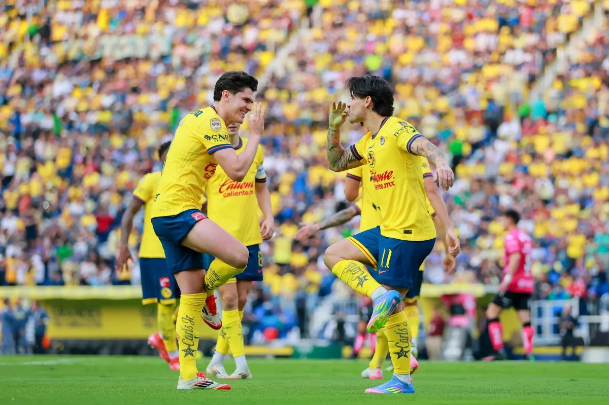 Israel Reyes | IMAGO7