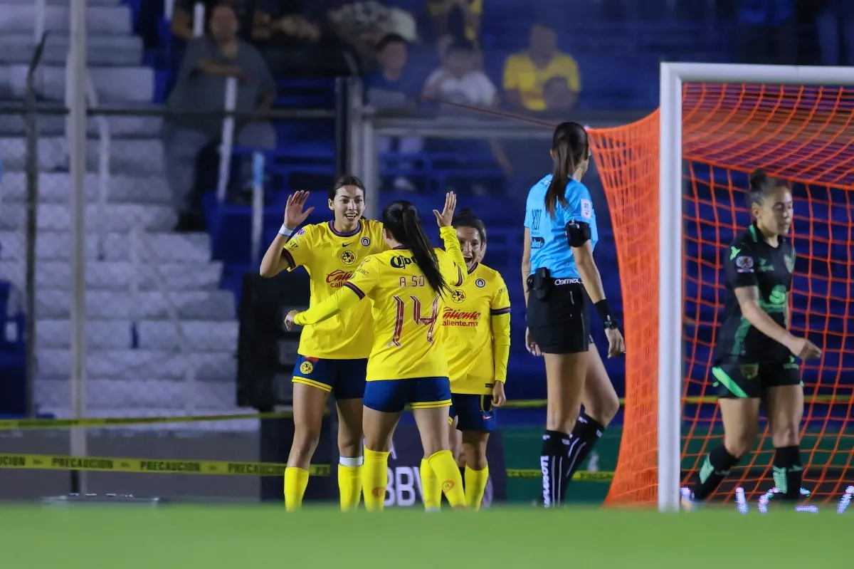 Victoria Azulcrema | IMAGO7