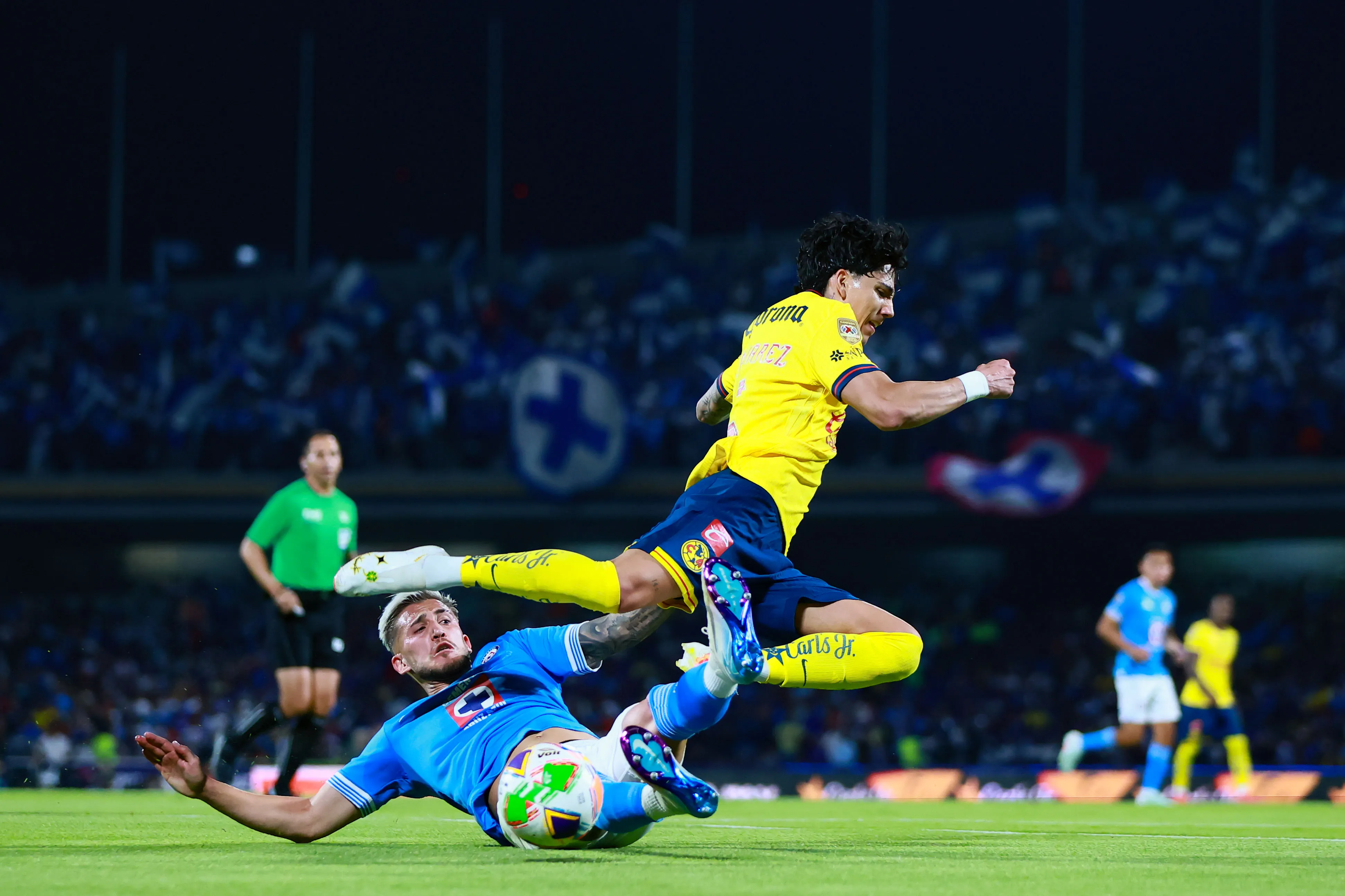 La Máquina tiene una mínima ventaja en el global