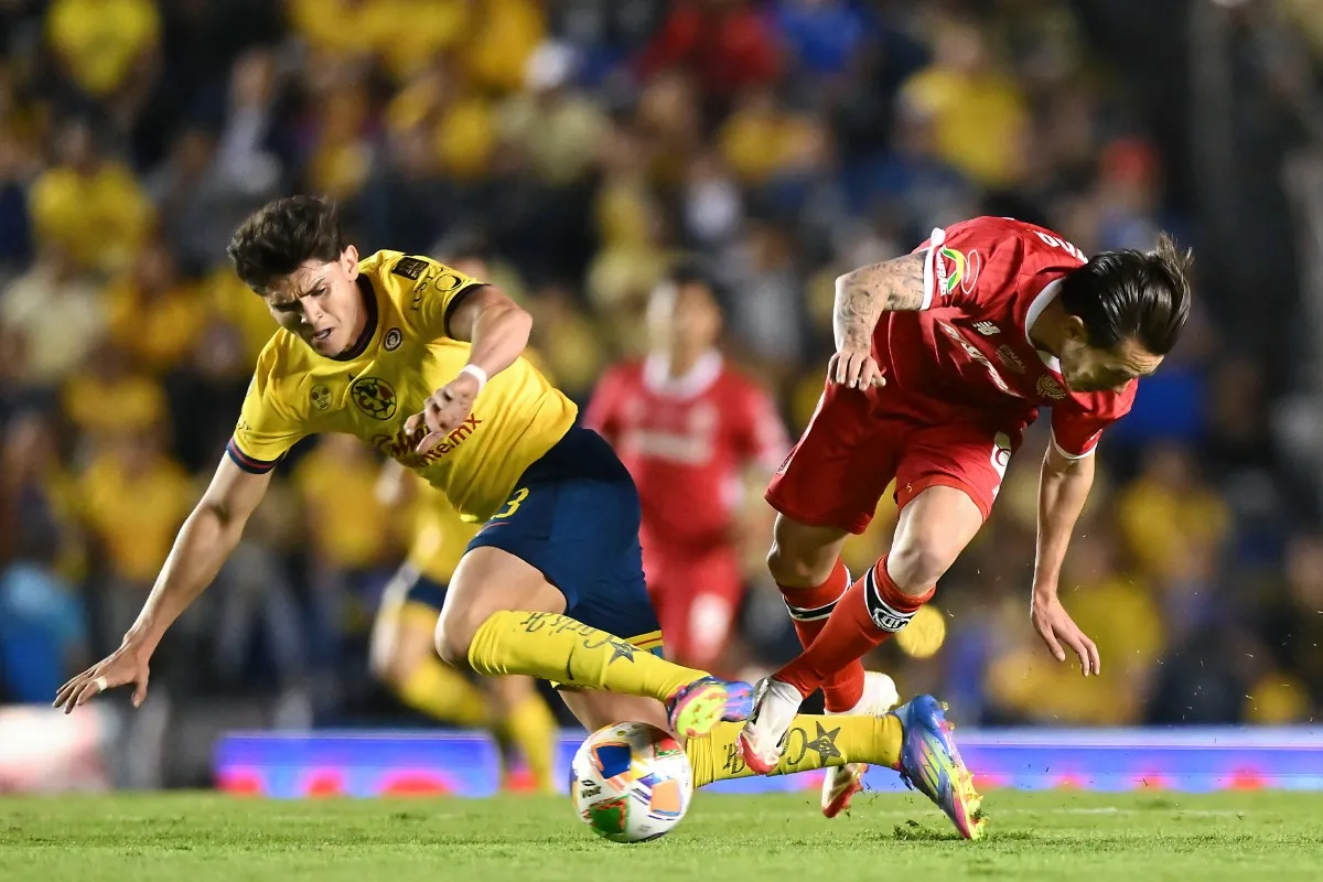 Israel Reyes | IMAGO7