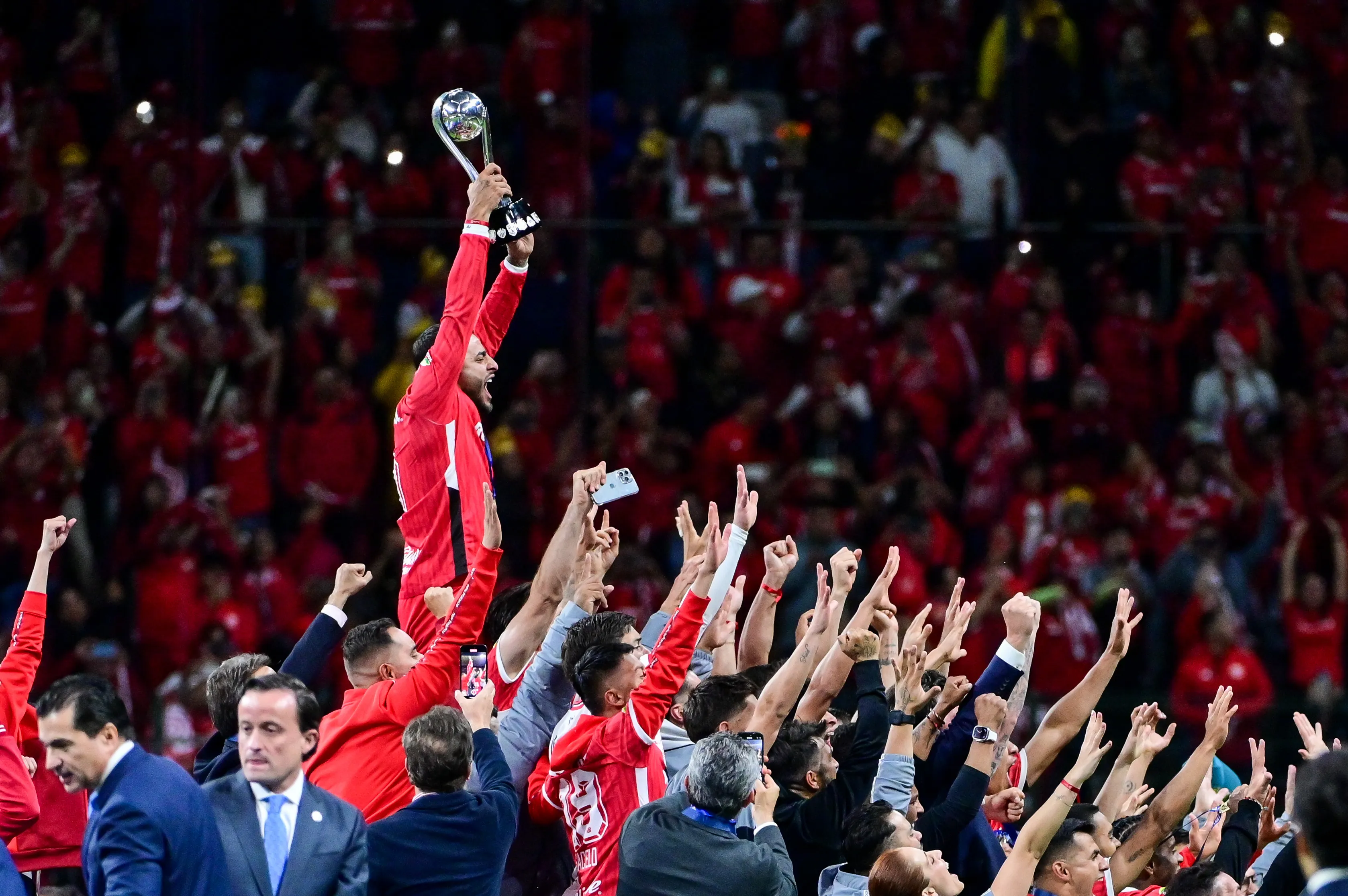 Toluca acabó con su sequía de 15 años sin título de liga