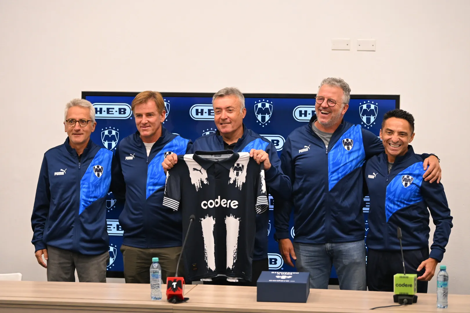 Monterrey también tuvo cambios en el banquillo