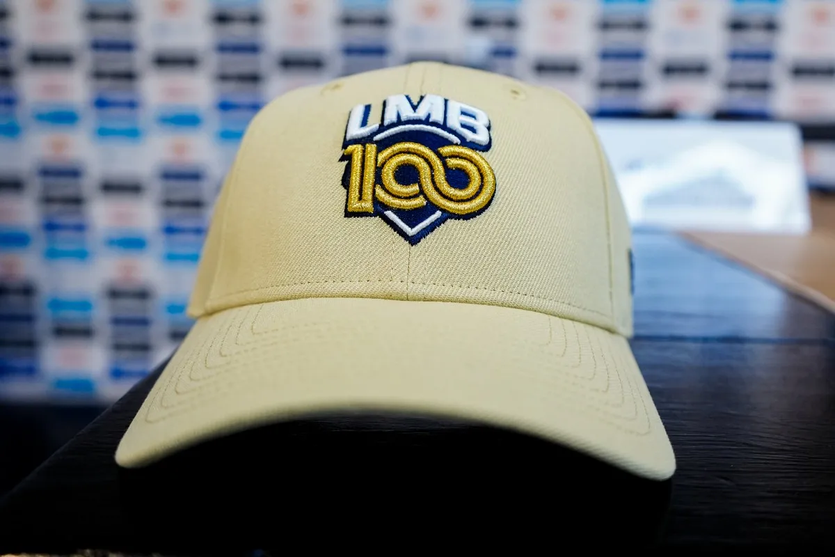 Gorras oficiales | IMAGO7