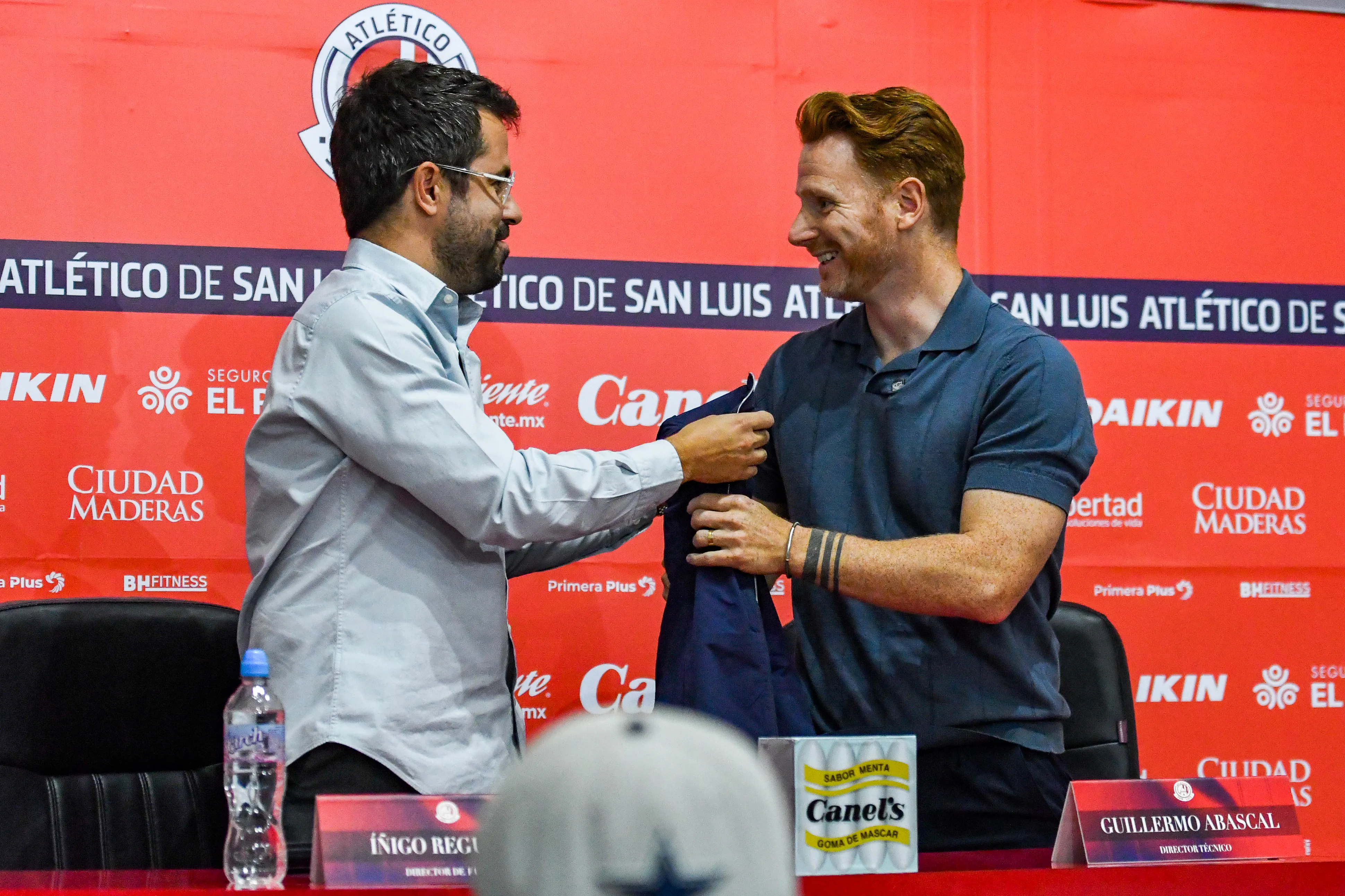 Murillo y Bonatini son las primeras bajas en la era de Abascal