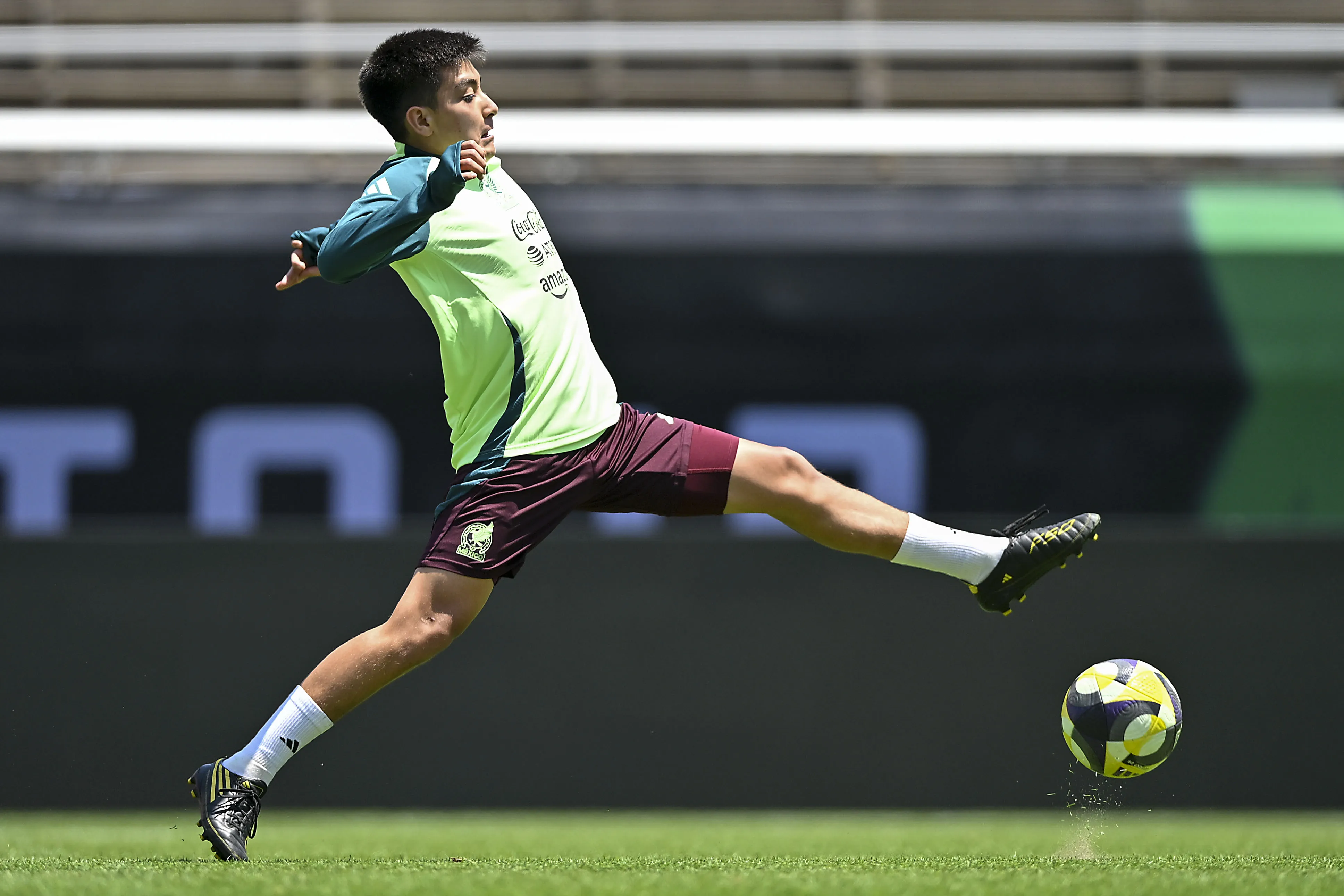 Mora acaparó reflectores en la Copa Oro