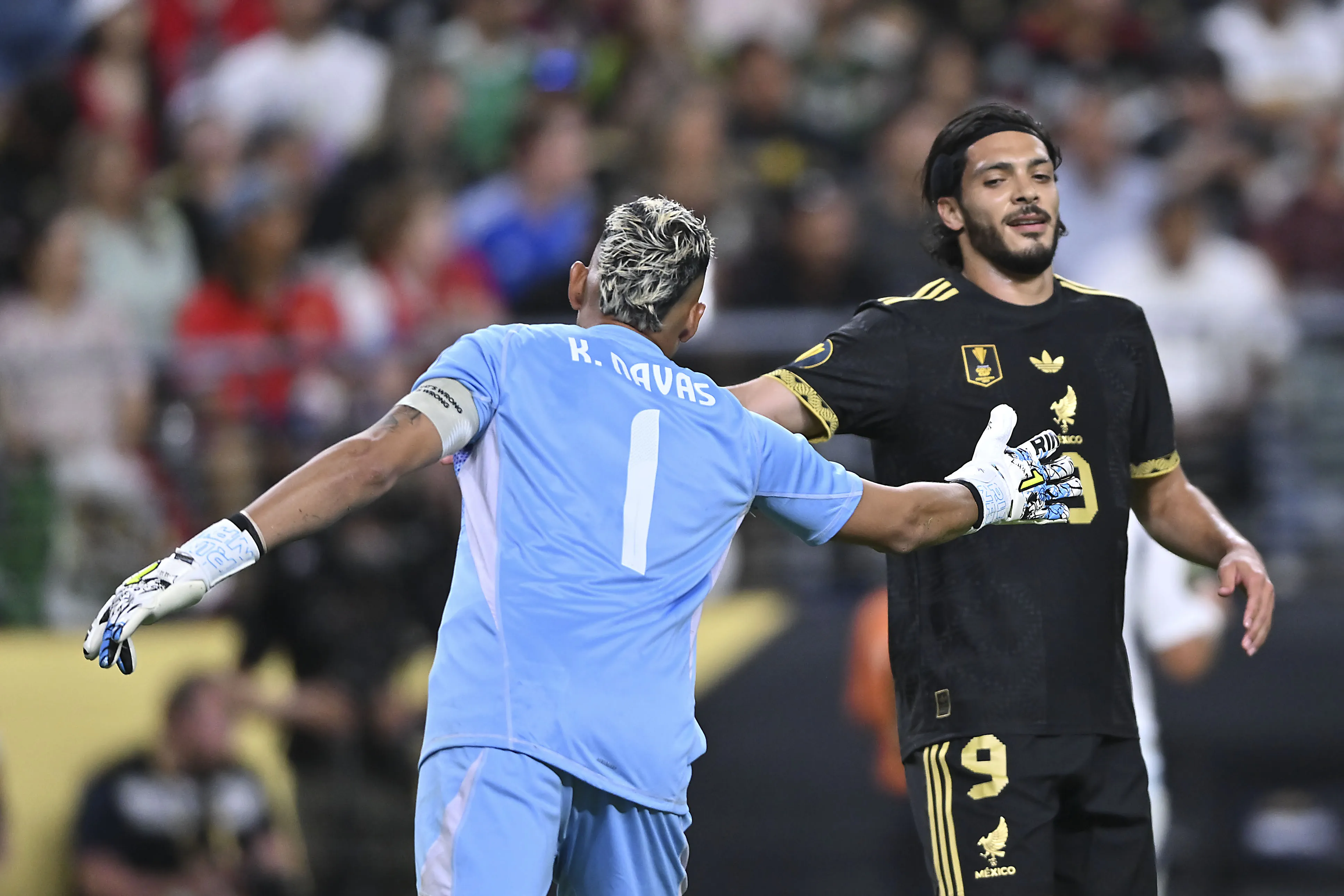 Keylor Navas brilló en el empate ante México