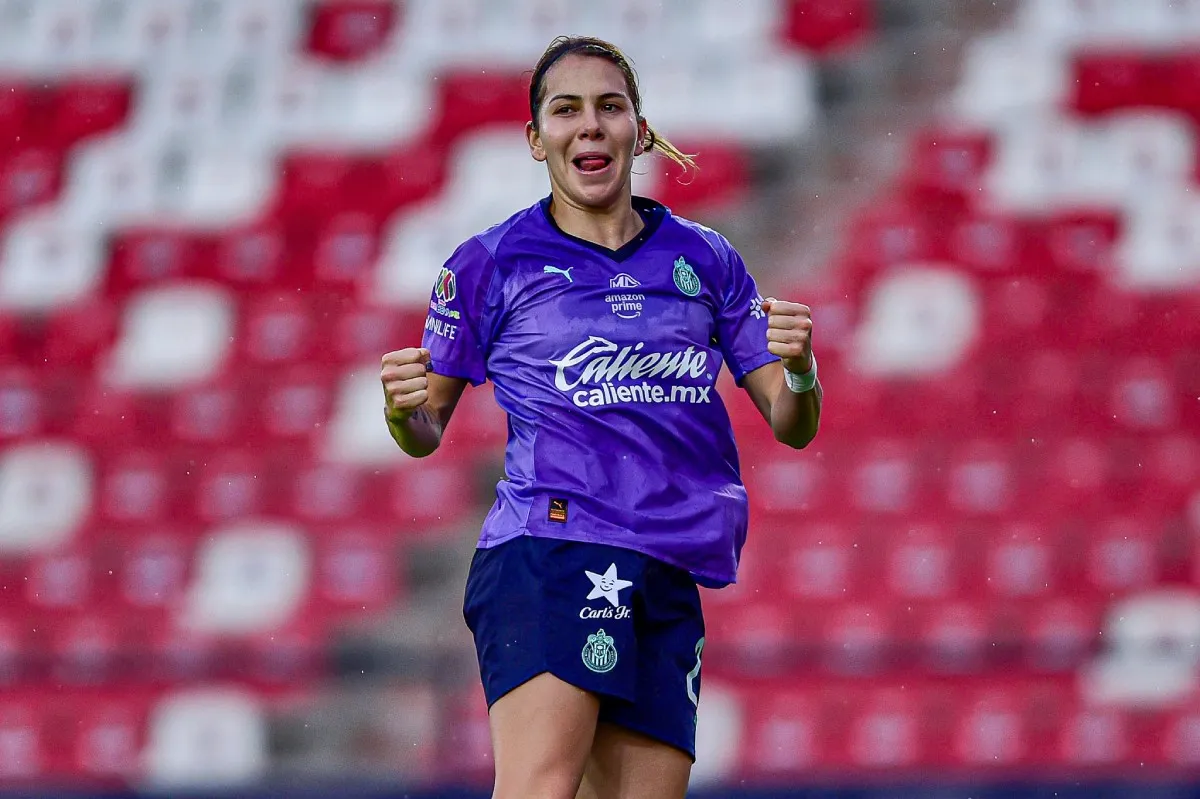 Con el pie derecho | IMAGO7