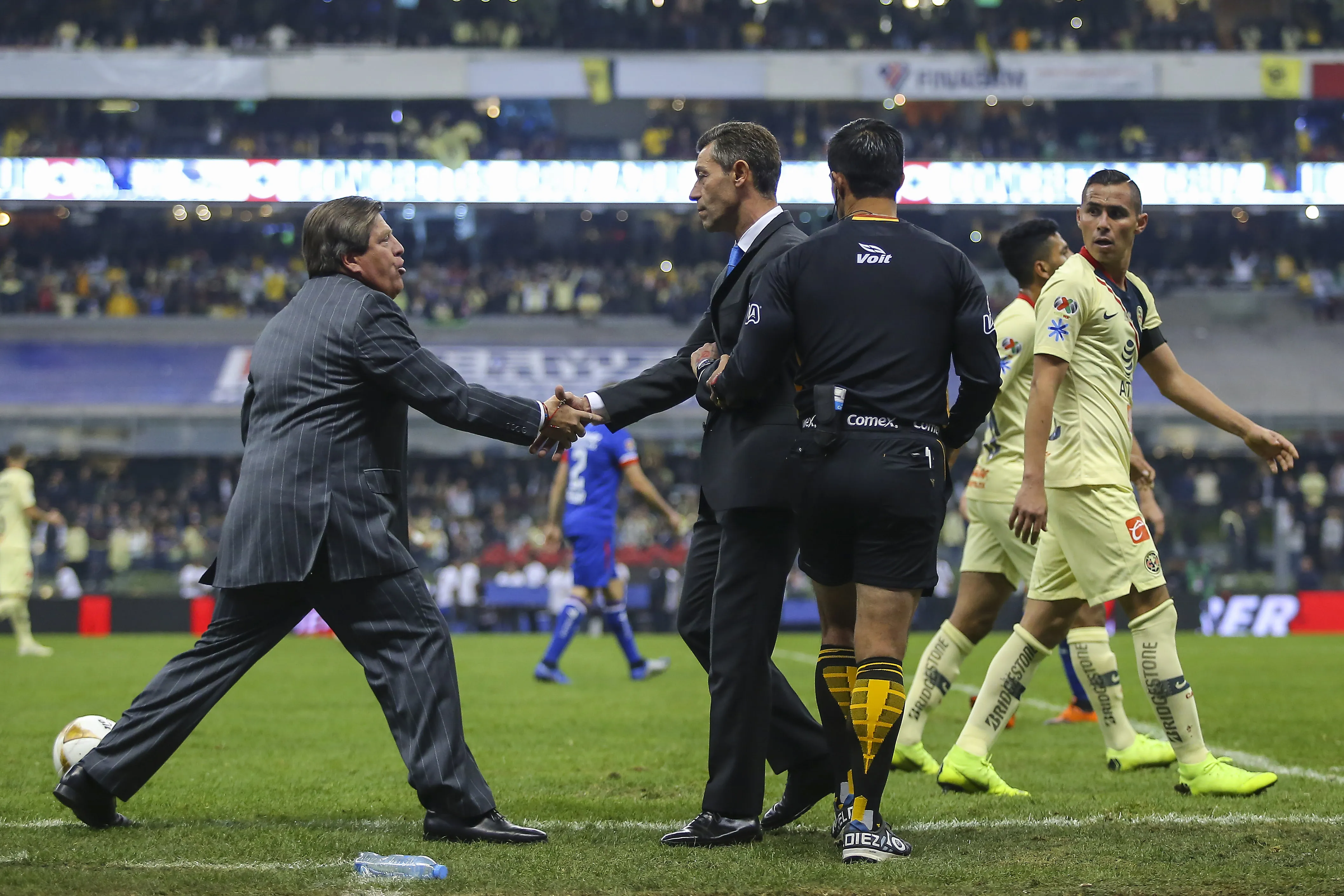 Caixinha perdió dos veces ante América en eliminatoria directa