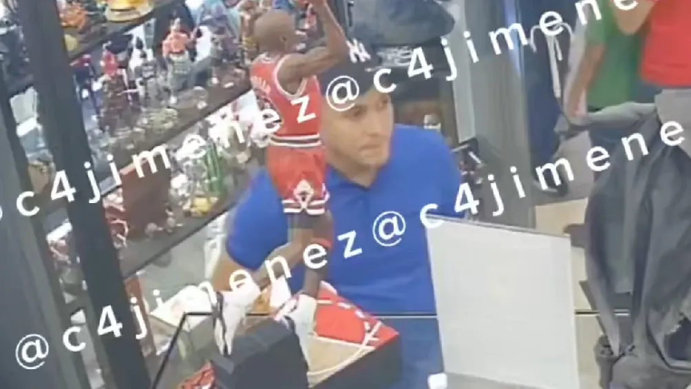 El presunto robó sucedió en la plaza Gran Sur/Carlos Jiménez