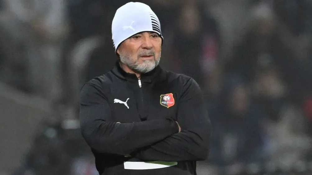 Sampaoli dirigiendo al Stade de Rennes | AP