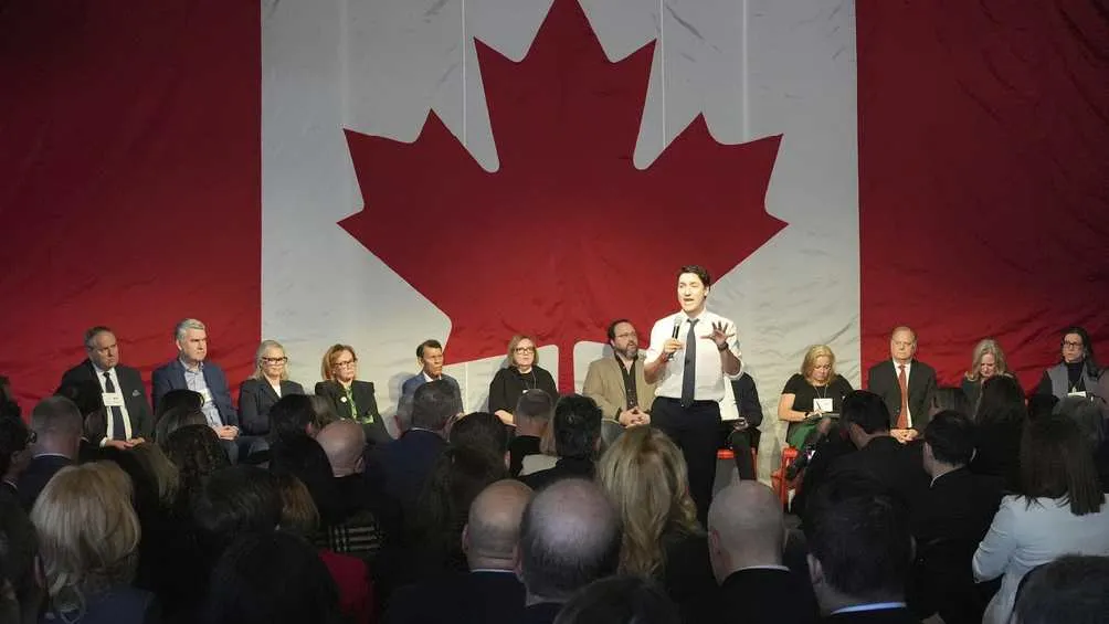 Un micrófono abierto captó parte del discurso del Presidente de Canadá/AP