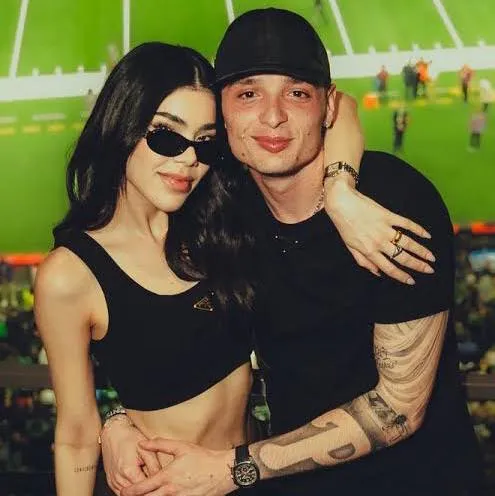 La pareja ya no esconde su amor y se deja ver en público / Redes Sociales