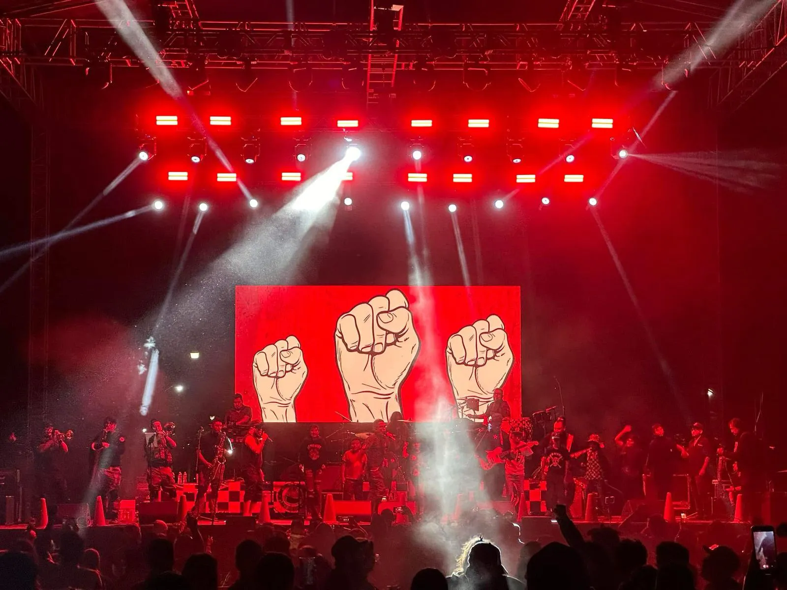 Para su presentación en el Teatro Metropólitan contarán con una big band / Especial