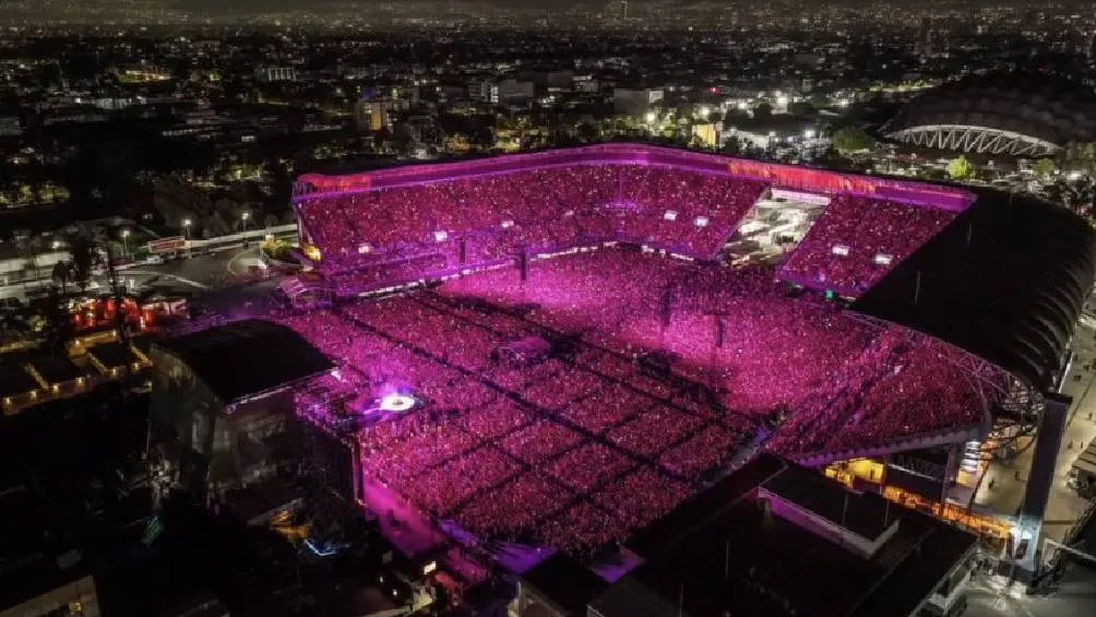 Fueron más de 65 mil los asistentes al primer concierto de Gaga en el Estadio GNP/X
